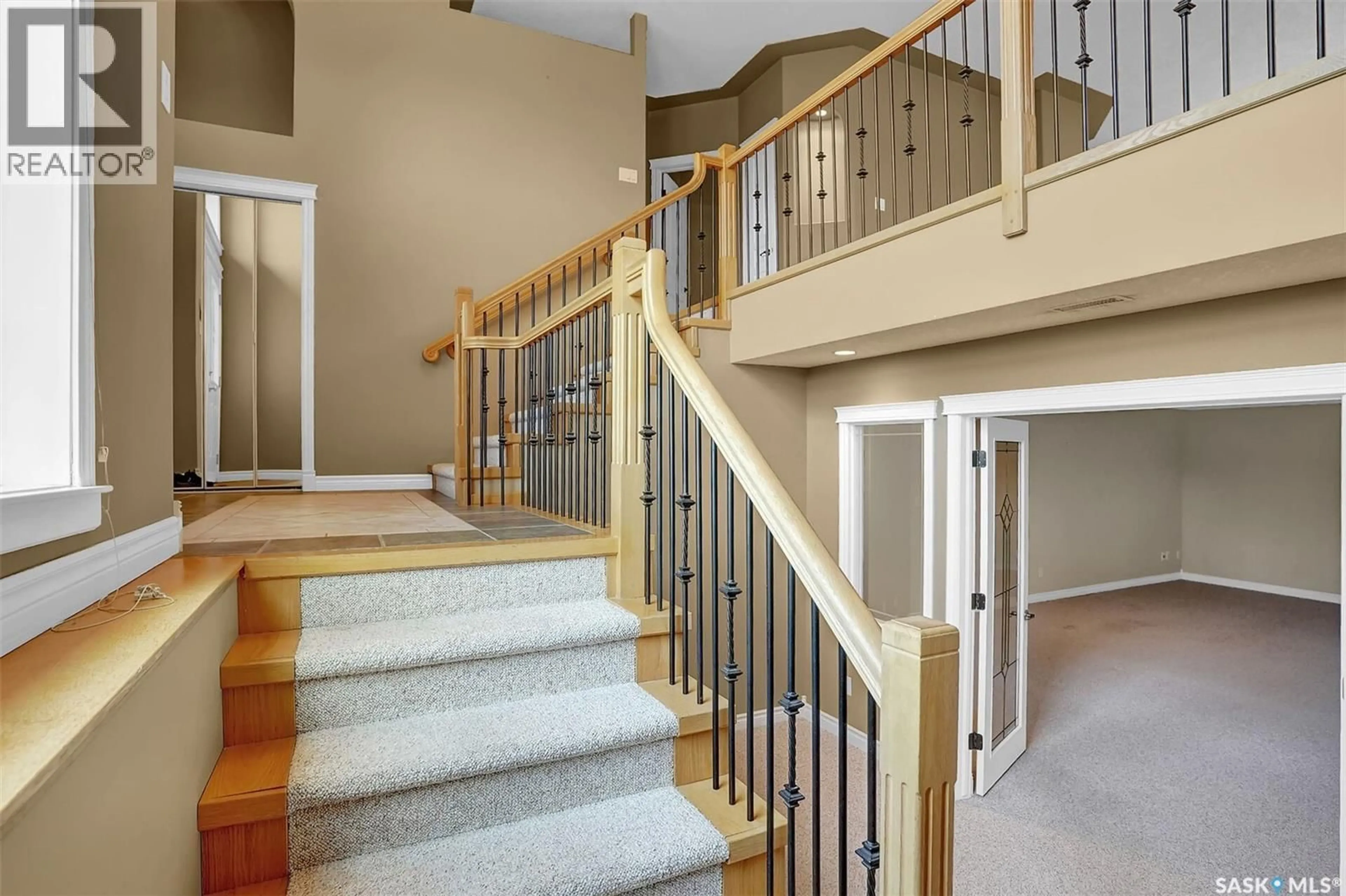 Indoor foyer for 21 WOODS CRESCENT, Edenwold Rm No.158 Saskatchewan S4L1C4