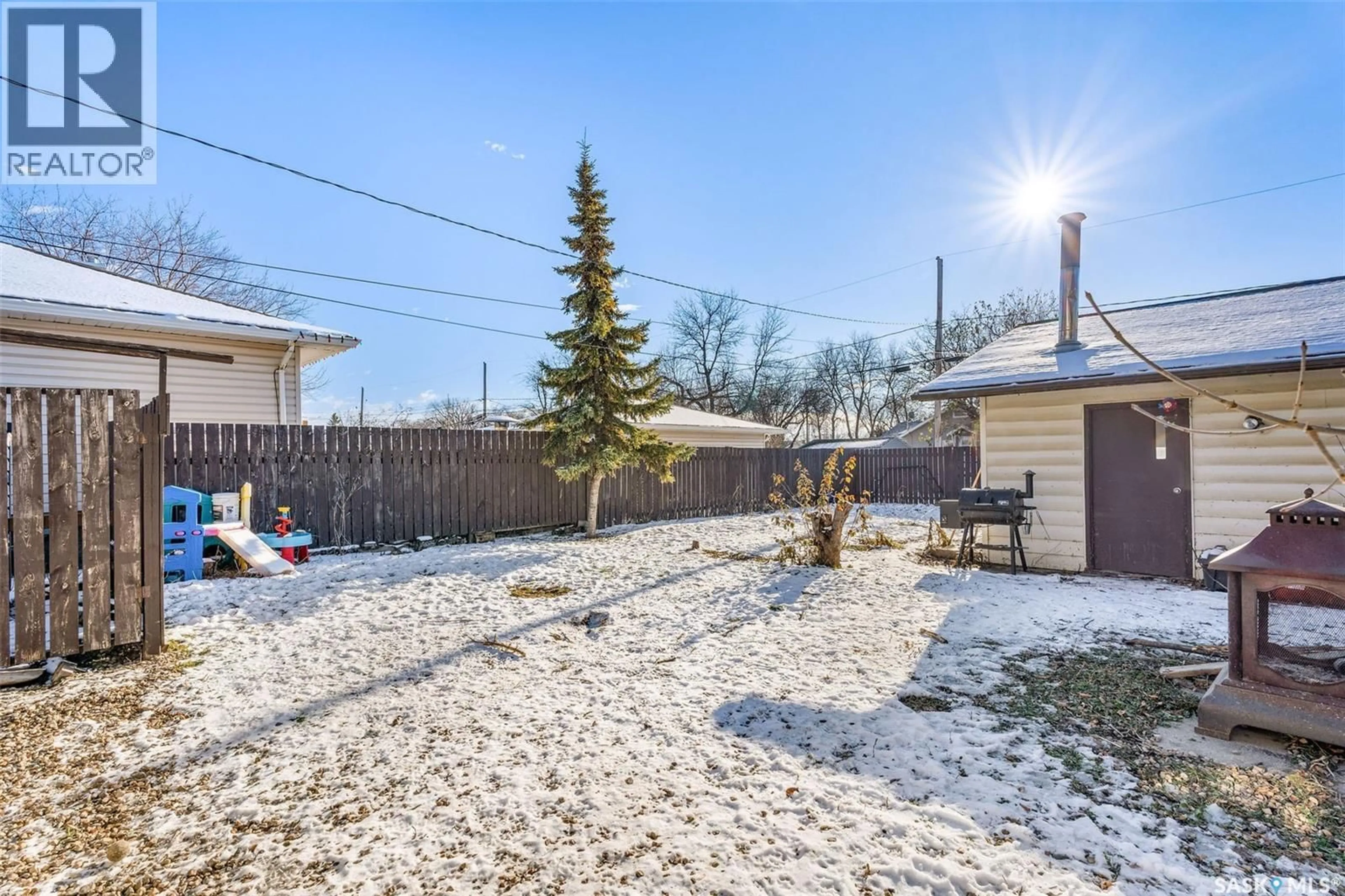 Patio, street for 417 MCLEOD AVENUE, Melfort Saskatchewan S0E1A0