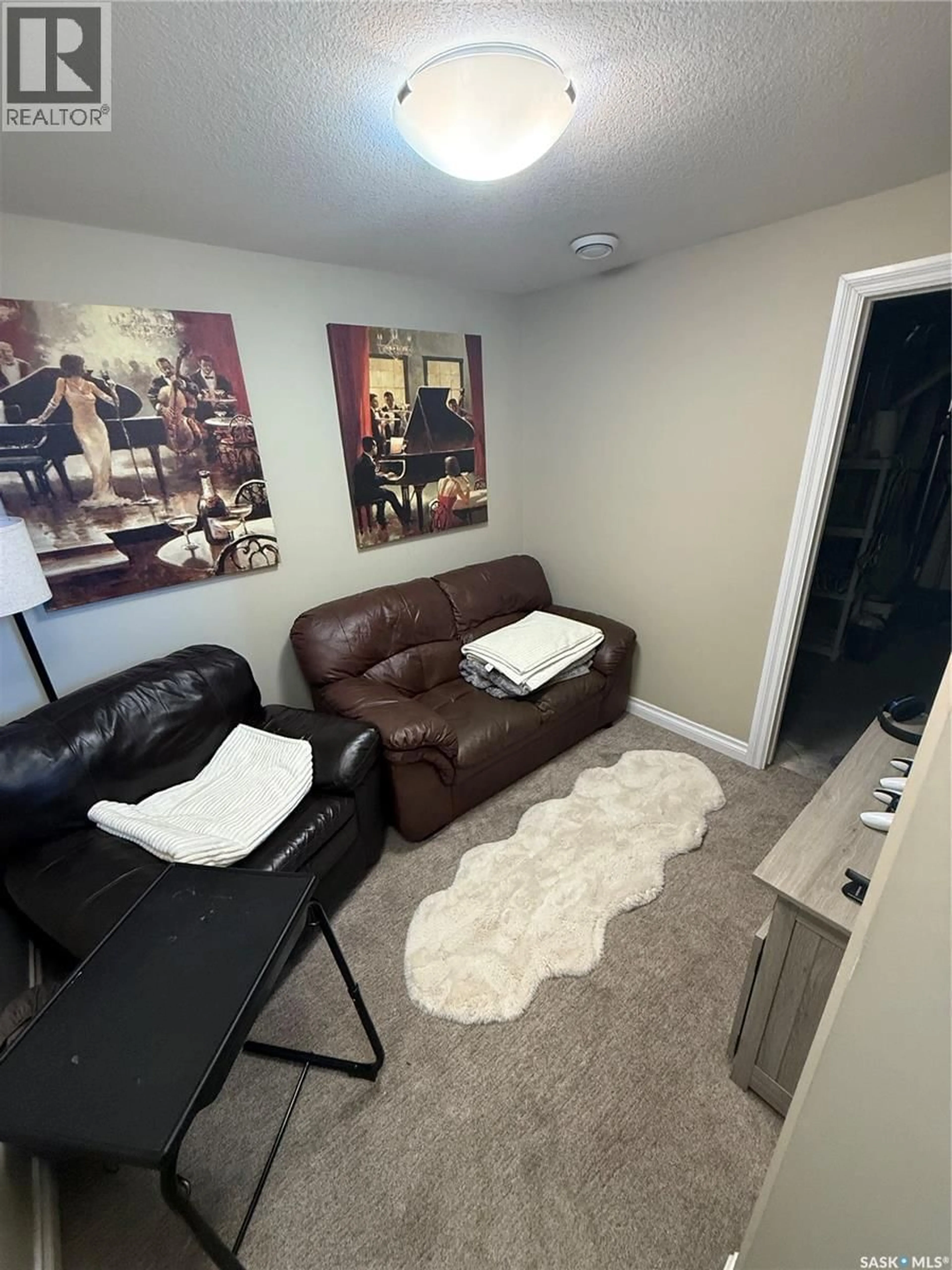 A pic of a room for 438 KLOPPENBURG STREET, Saskatoon Saskatchewan S7W0N7