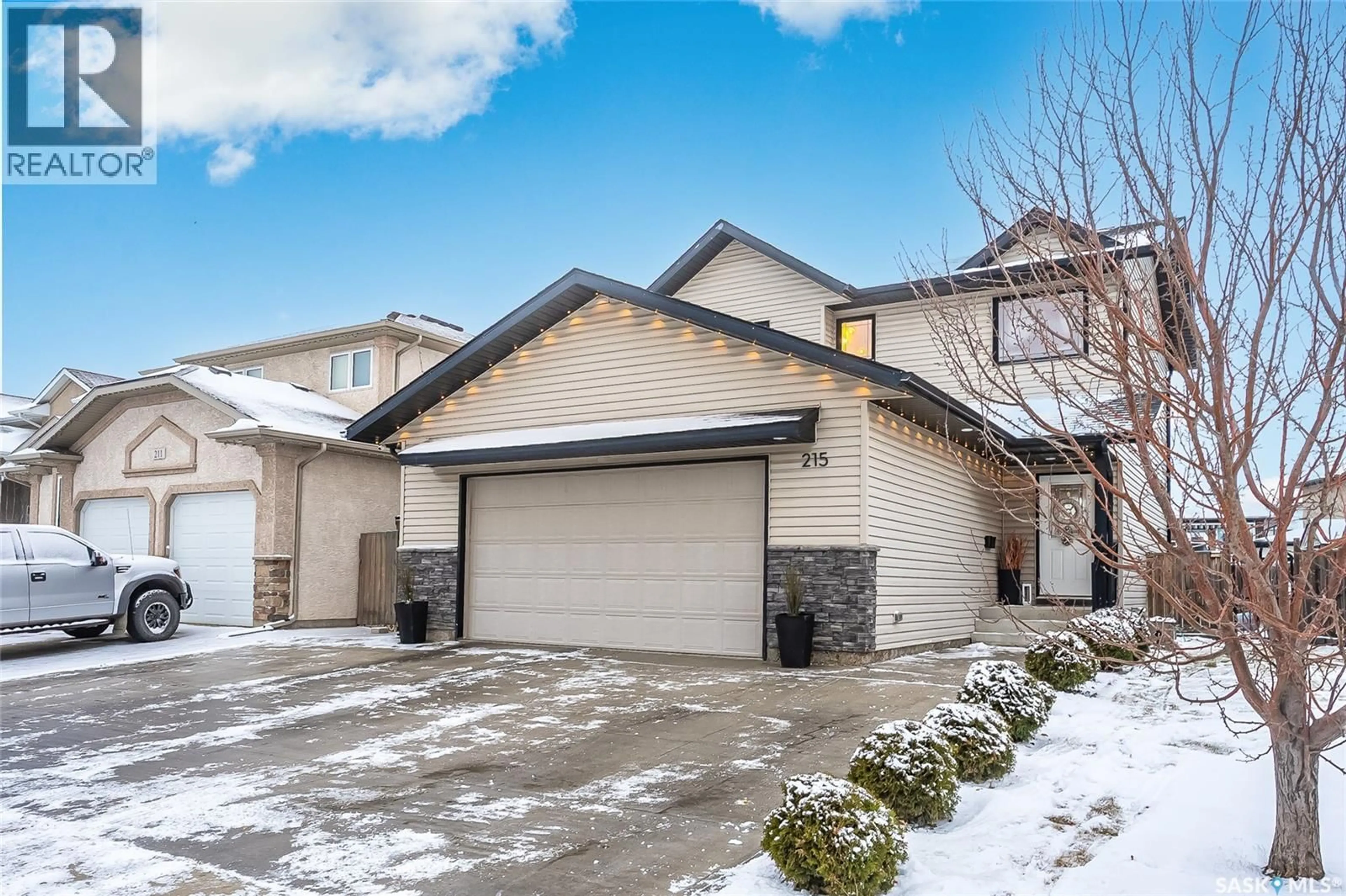 Unknown for 215 WATERS LANE, Saskatoon Saskatchewan S7W0A5