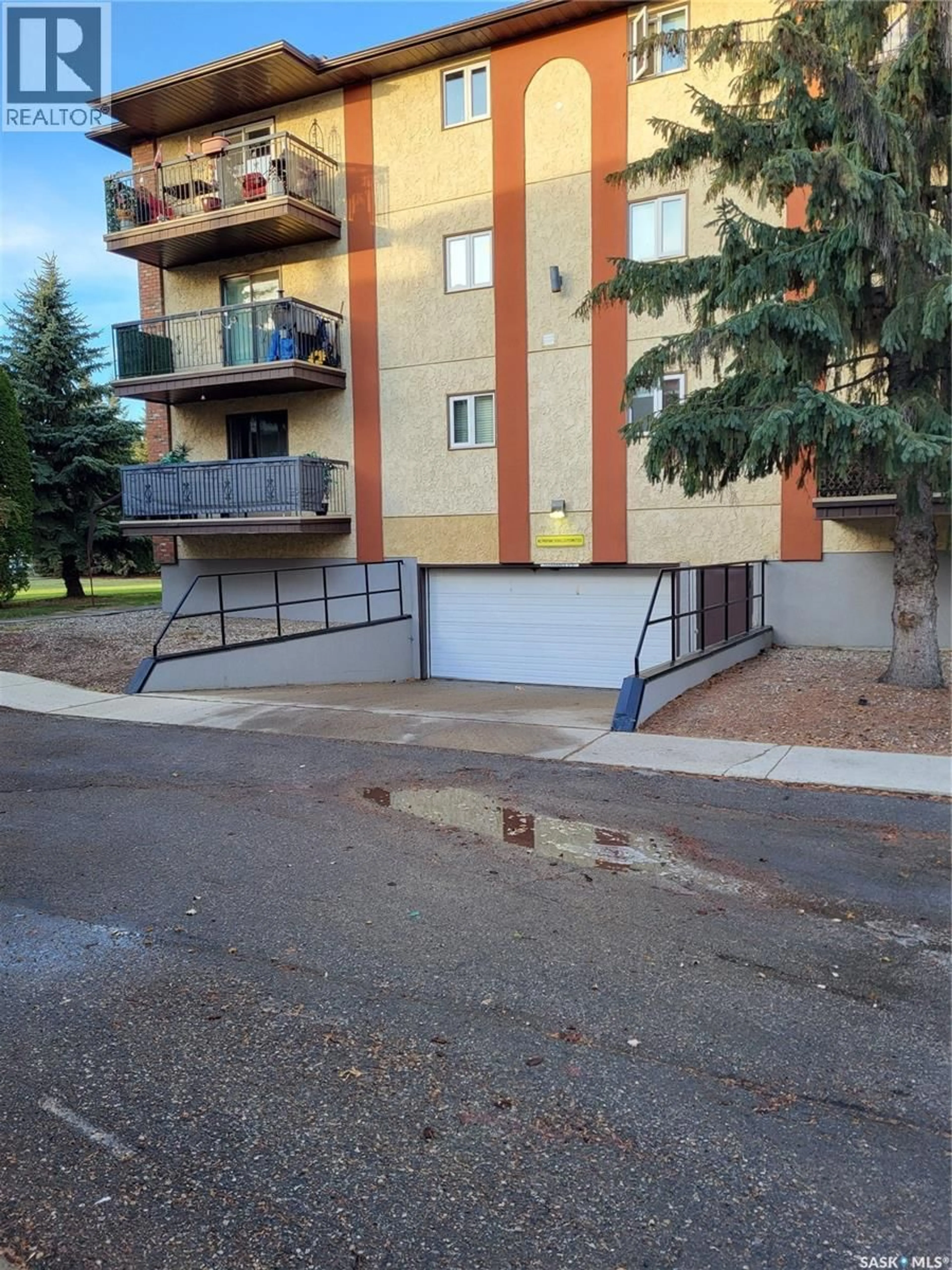 Balcony in the apartment, street for 106 - 3130 LOUISE STREET, Saskatoon Saskatchewan S7J3L8