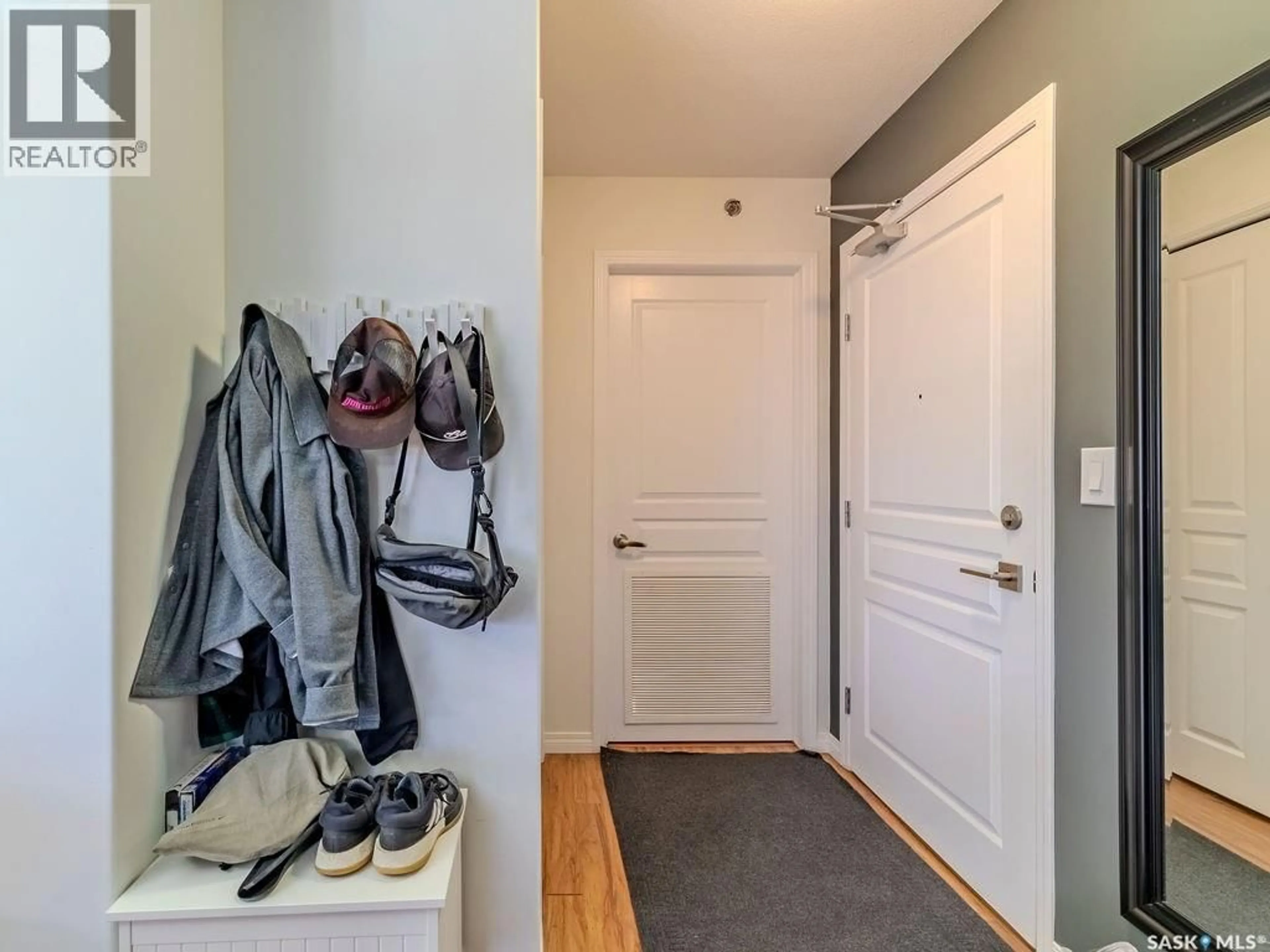 Indoor entryway for 6305 112 WILLIS CRESCENT, Saskatoon Saskatchewan S7T0N5