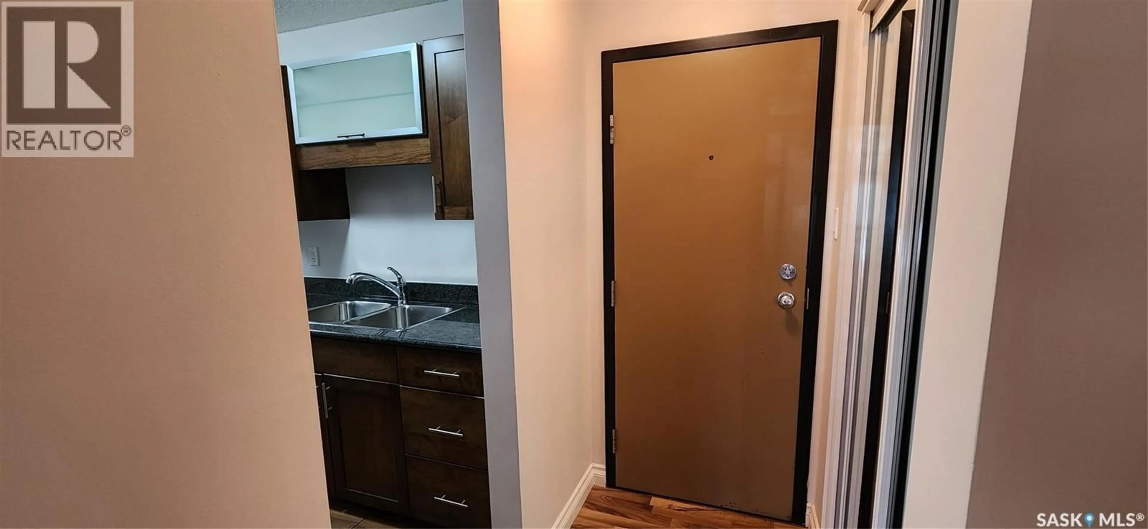 Unknown for 10 115 ACADIA DRIVE, Saskatoon Saskatchewan S7H4T8