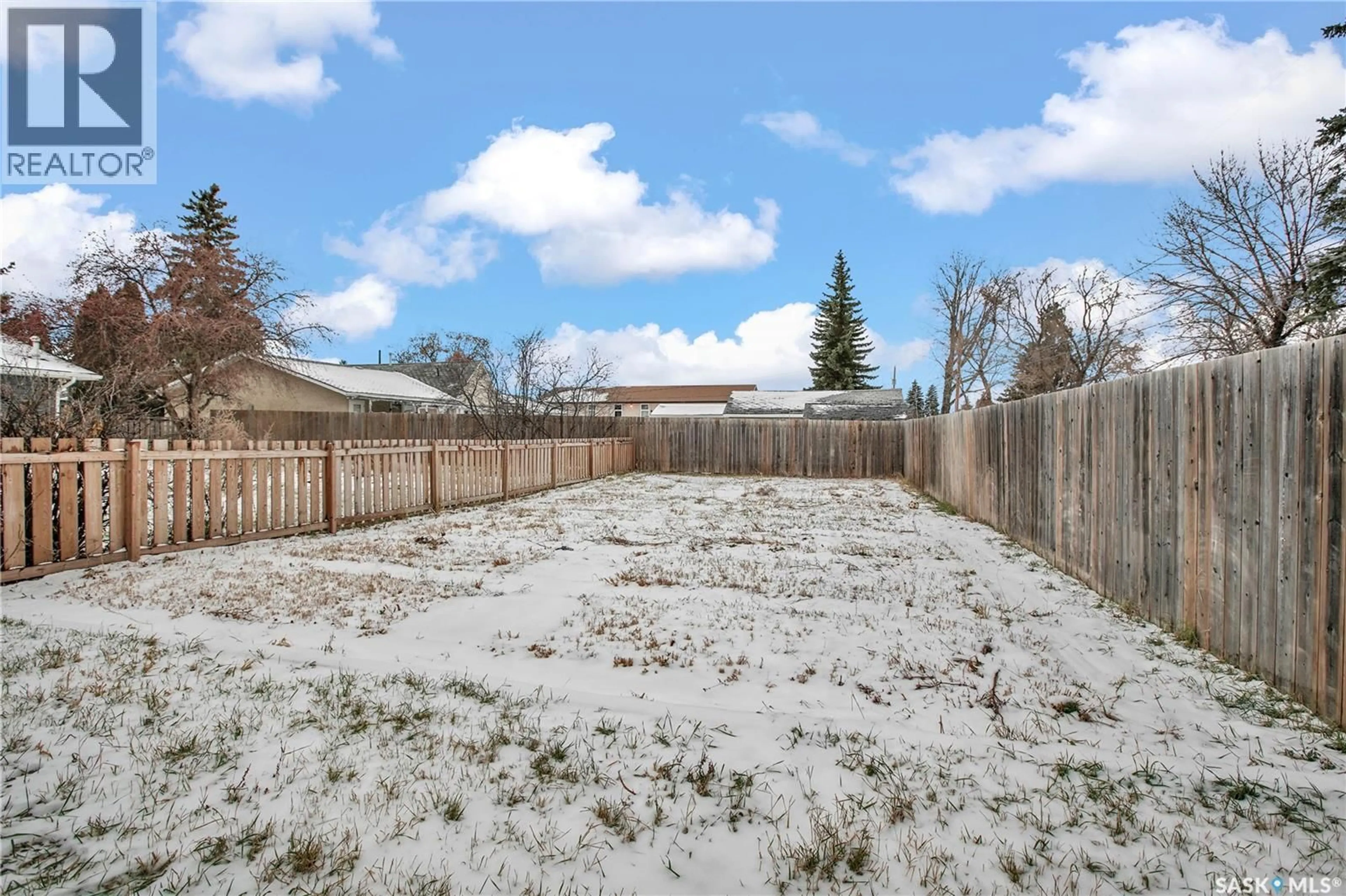 Patio, mountain view for 102 6TH AVENUE, Warman Saskatchewan S0K4S0