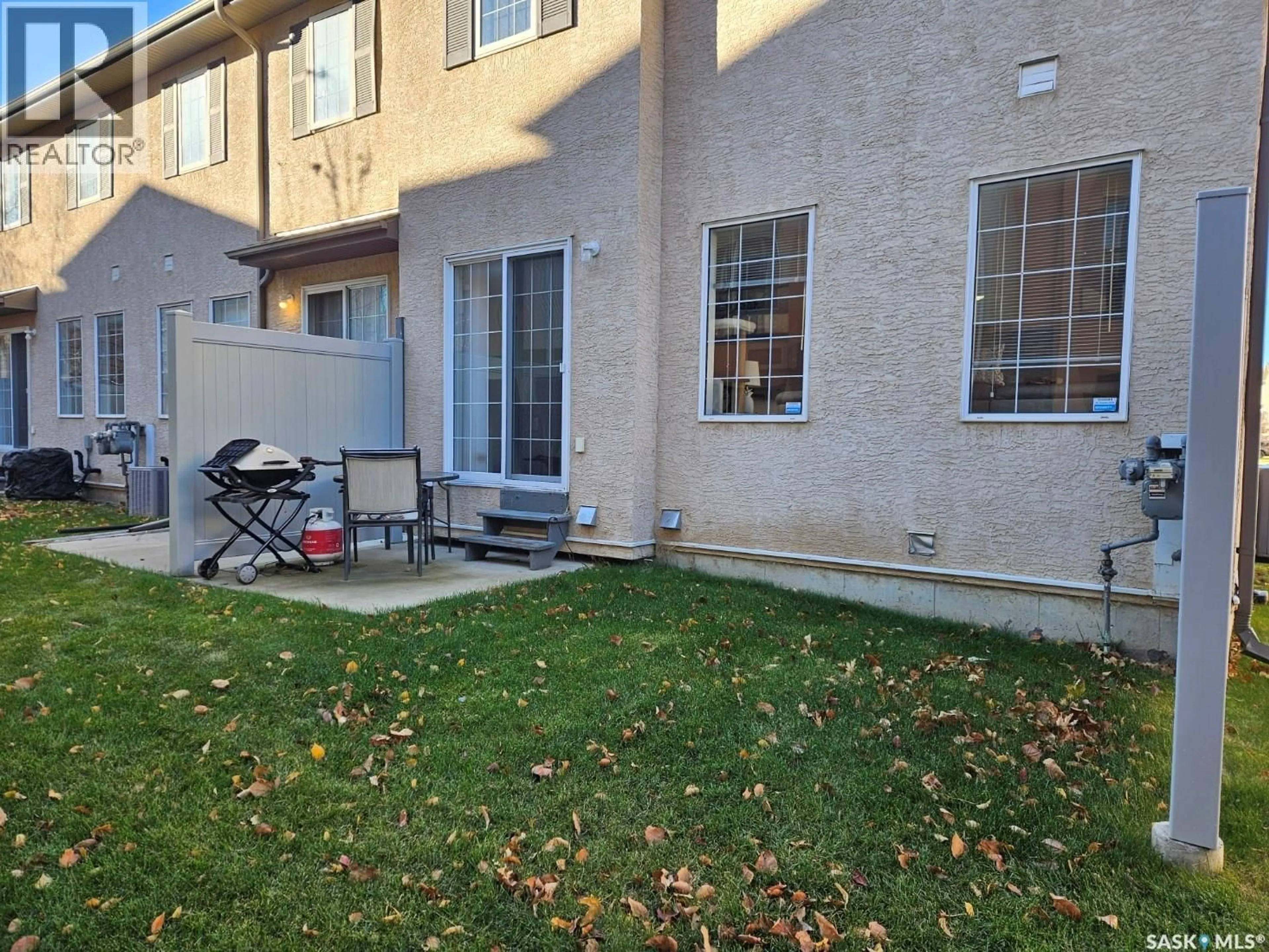 Patio, street for 30 118 PAWLYCHENKO LANE, Saskatoon Saskatchewan S7V1J9