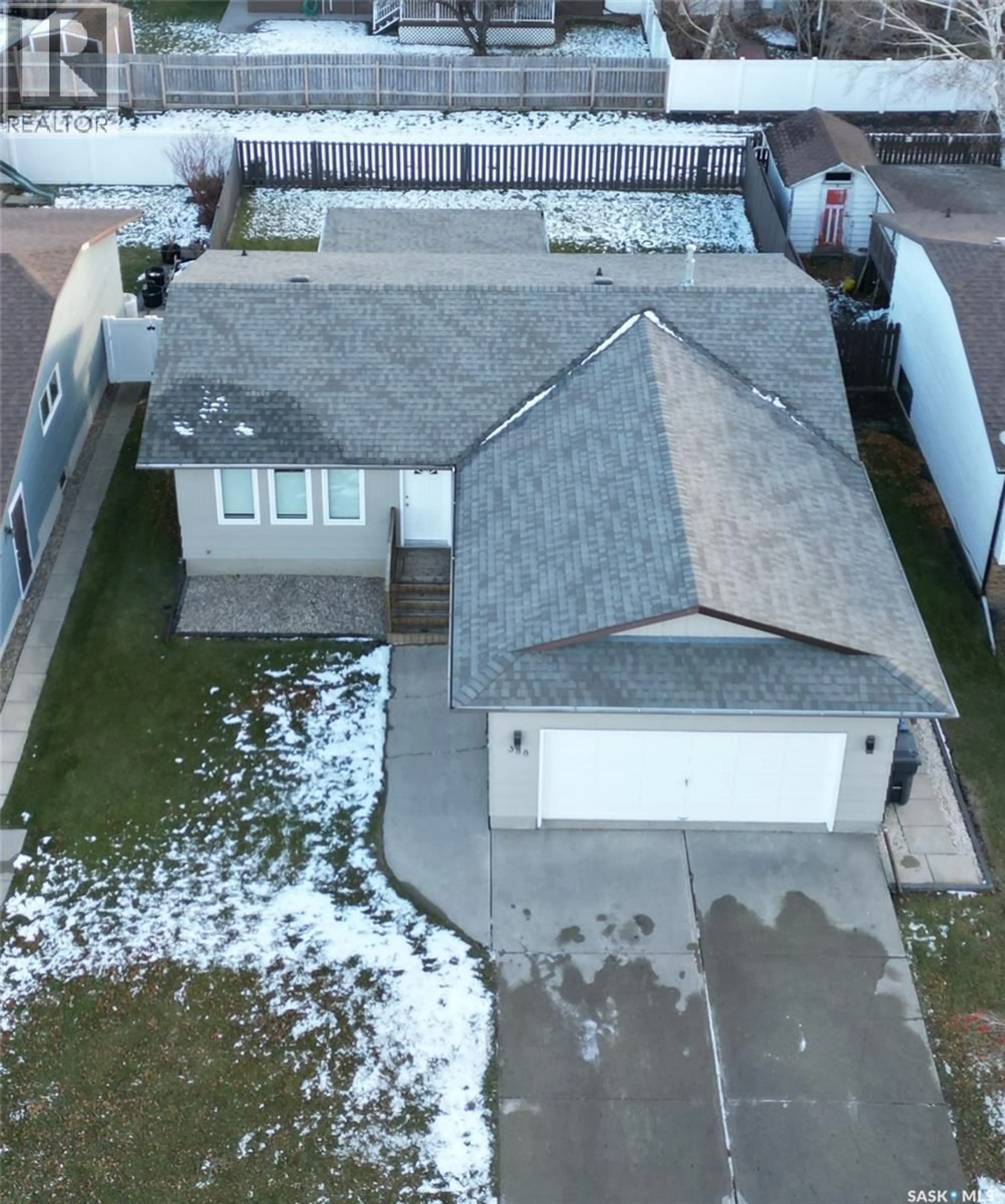 A pic from outside/outdoor area/front of a property/back of a property/a pic from drone, street for 388 DARLINGTON STREET, Yorkton Saskatchewan S3N3Y9