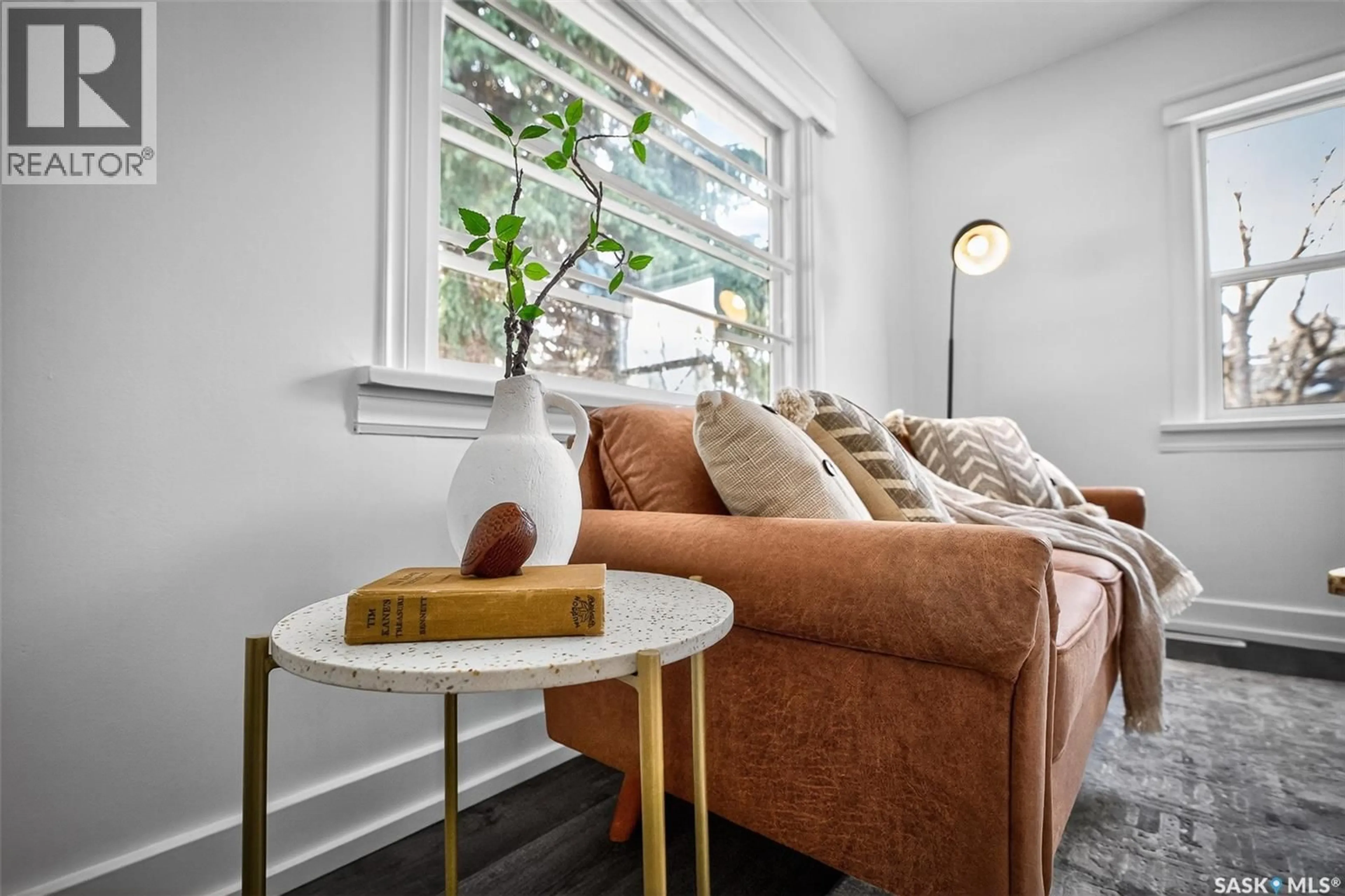 Living room with furniture, unknown for 362 GRANDVIEW STREET, Moose Jaw Saskatchewan S6H5K8