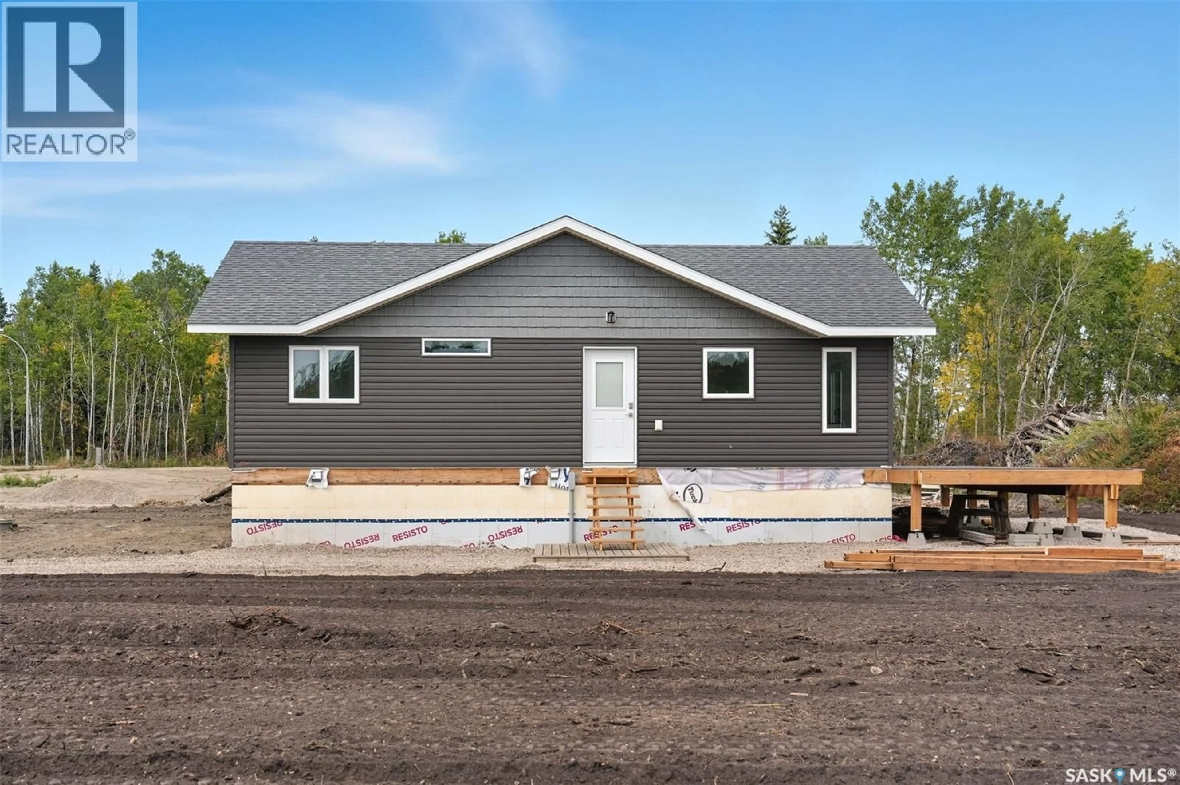 Home with vinyl exterior material, building for MEETING LAKE COTTAGE HOME, Meeting Lake Saskatchewan S0M2L0