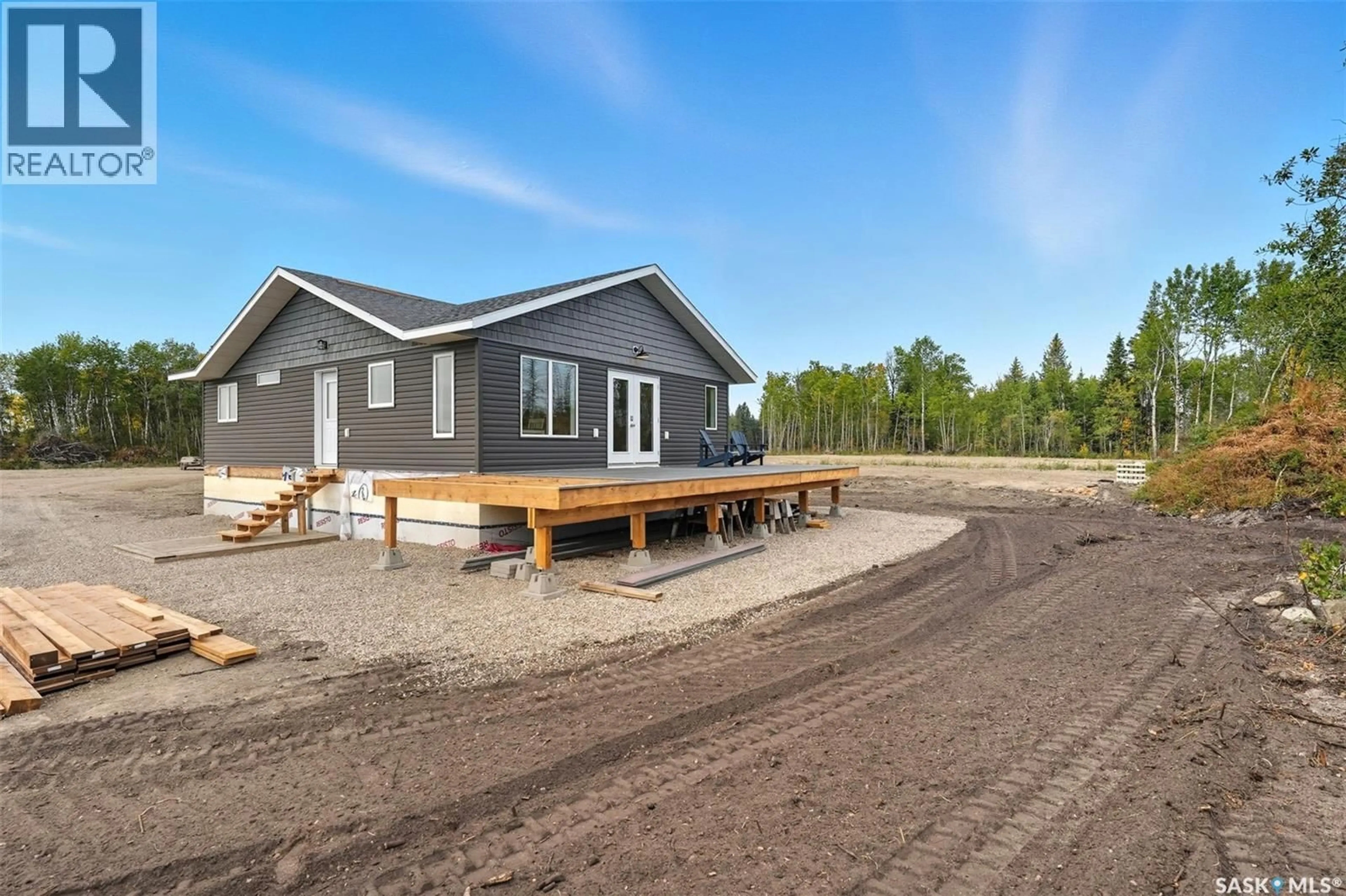 Home with vinyl exterior material, building for MEETING LAKE COTTAGE HOME, Meeting Lake Saskatchewan S0M2L0