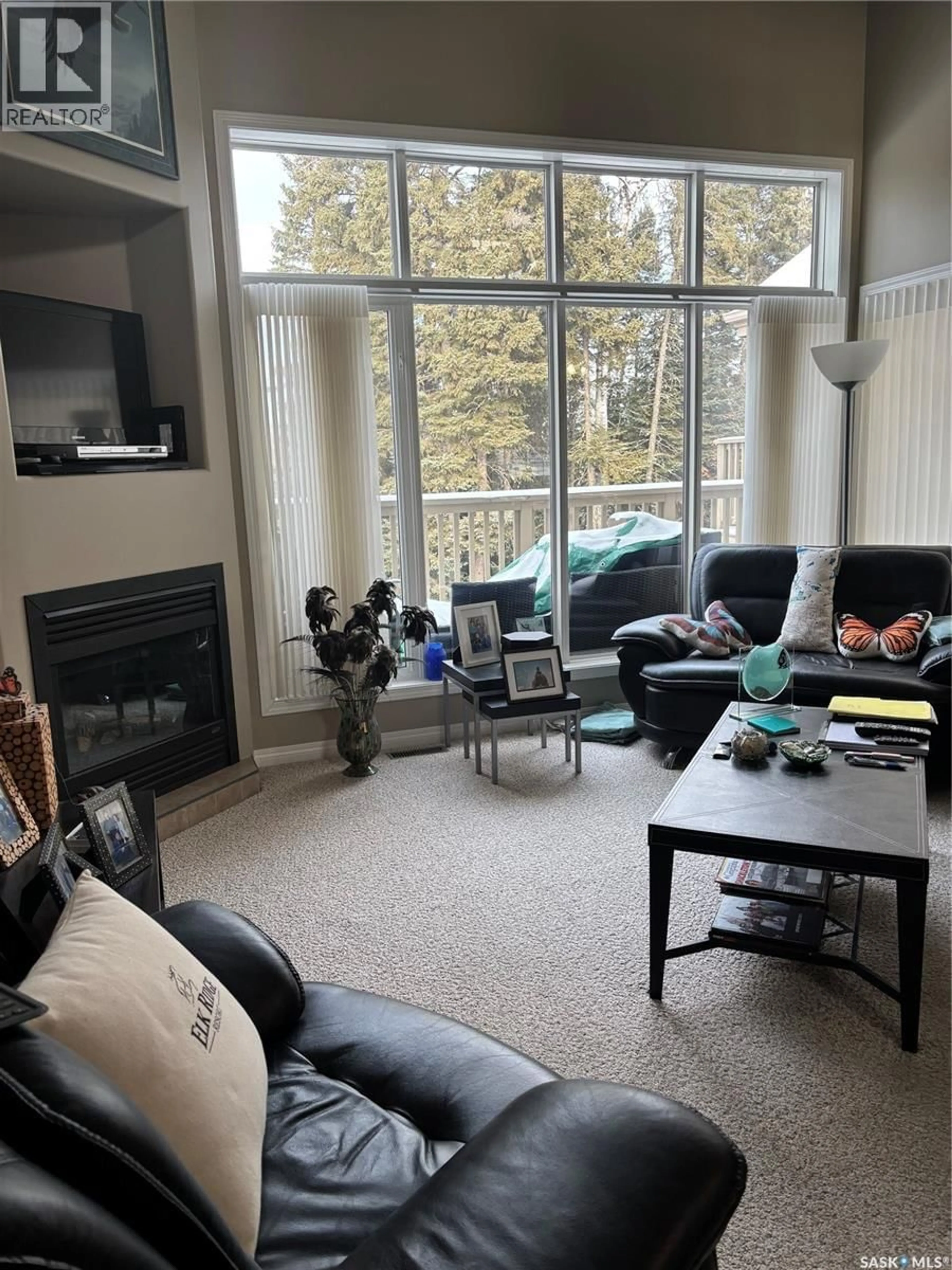 Living room with furniture, unknown for 28 EAGLE VIEW WAY, Elk Ridge Saskatchewan S0J0N0