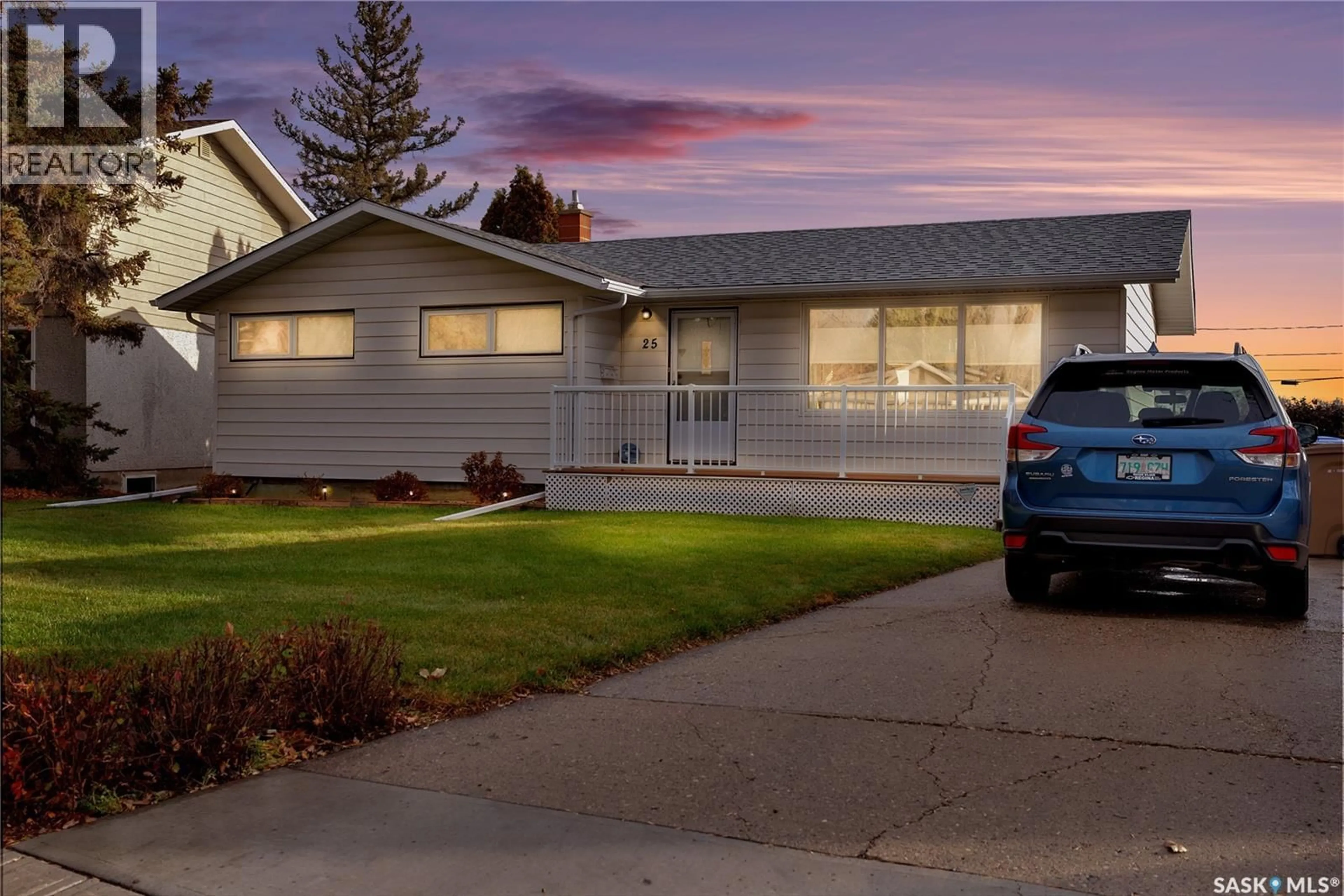 Home with vinyl exterior material, street for 25 CAMERON CRESCENT, Regina Saskatchewan S4S2X1
