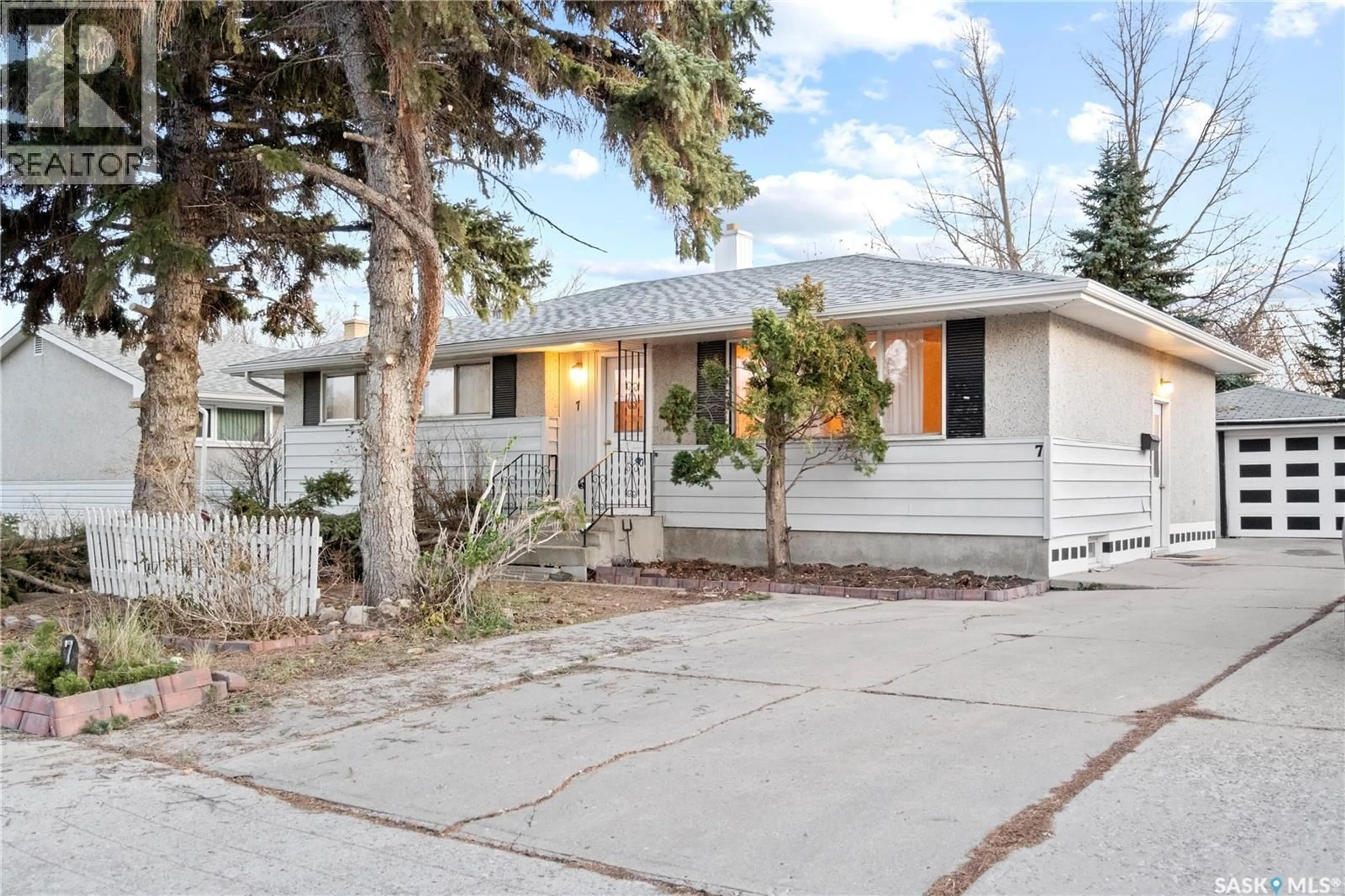 Home with vinyl exterior material, street for 7 HYDE AVENUE, Regina Saskatchewan S4R3X8