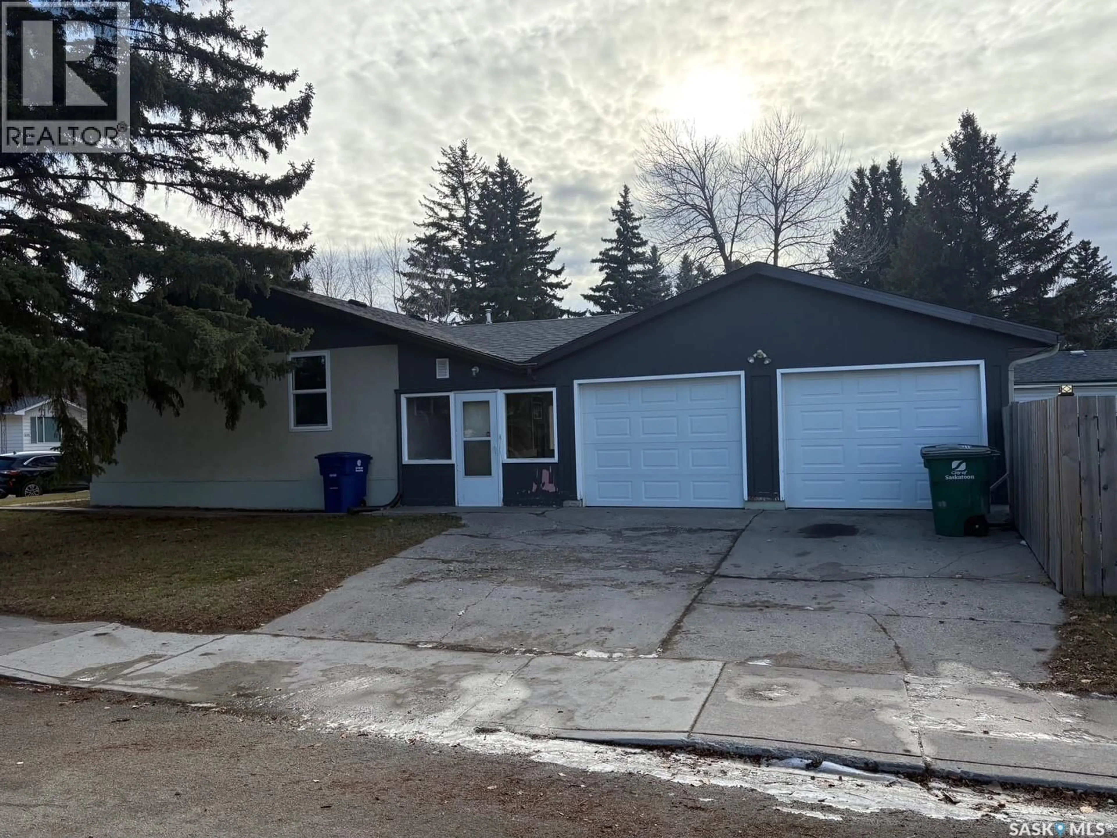 Unknown for 1202 EAST CENTRE, Saskatoon Saskatchewan S7J3A7