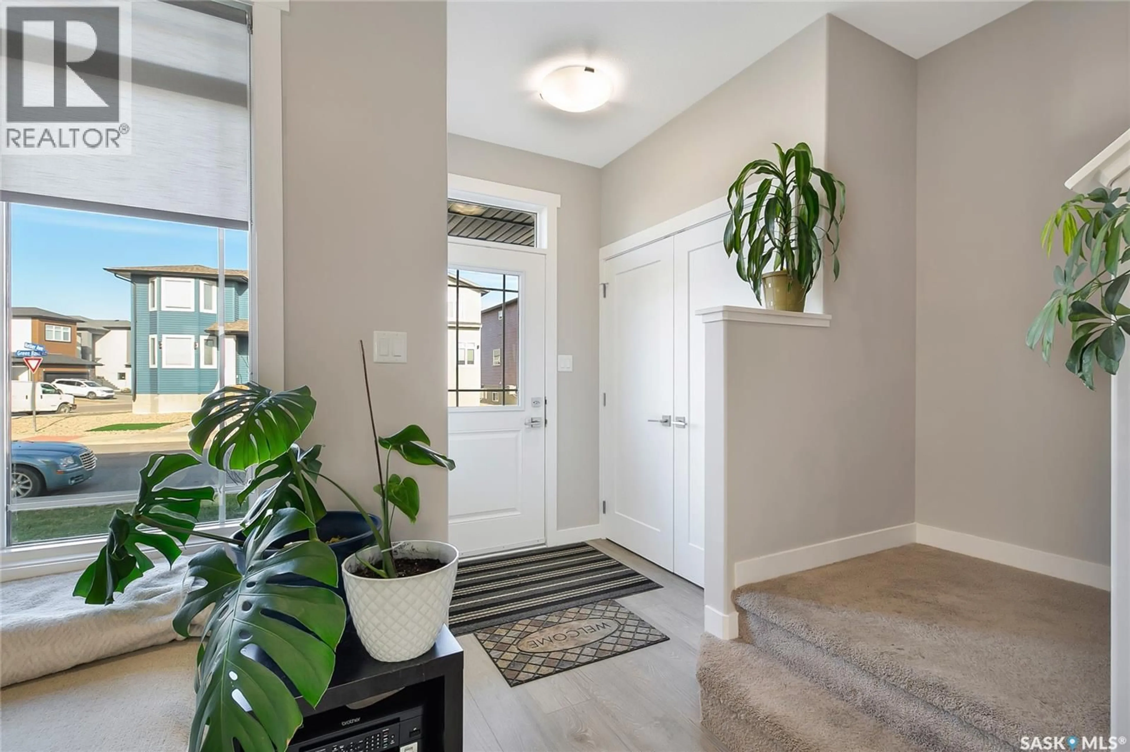 Indoor entryway for 4221 KELLER AVENUE, Regina Saskatchewan S4V3P8