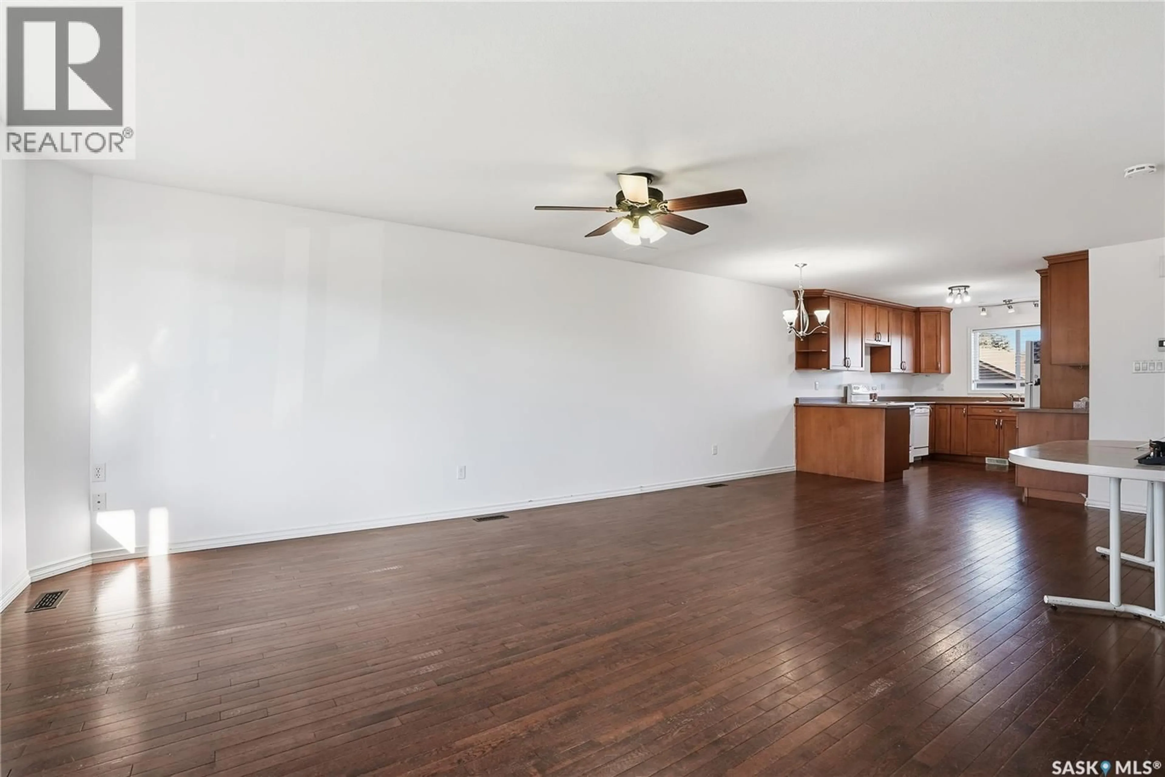 A pic of a room for 203A 3RD AVENUE, Aberdeen Saskatchewan S0K0A0