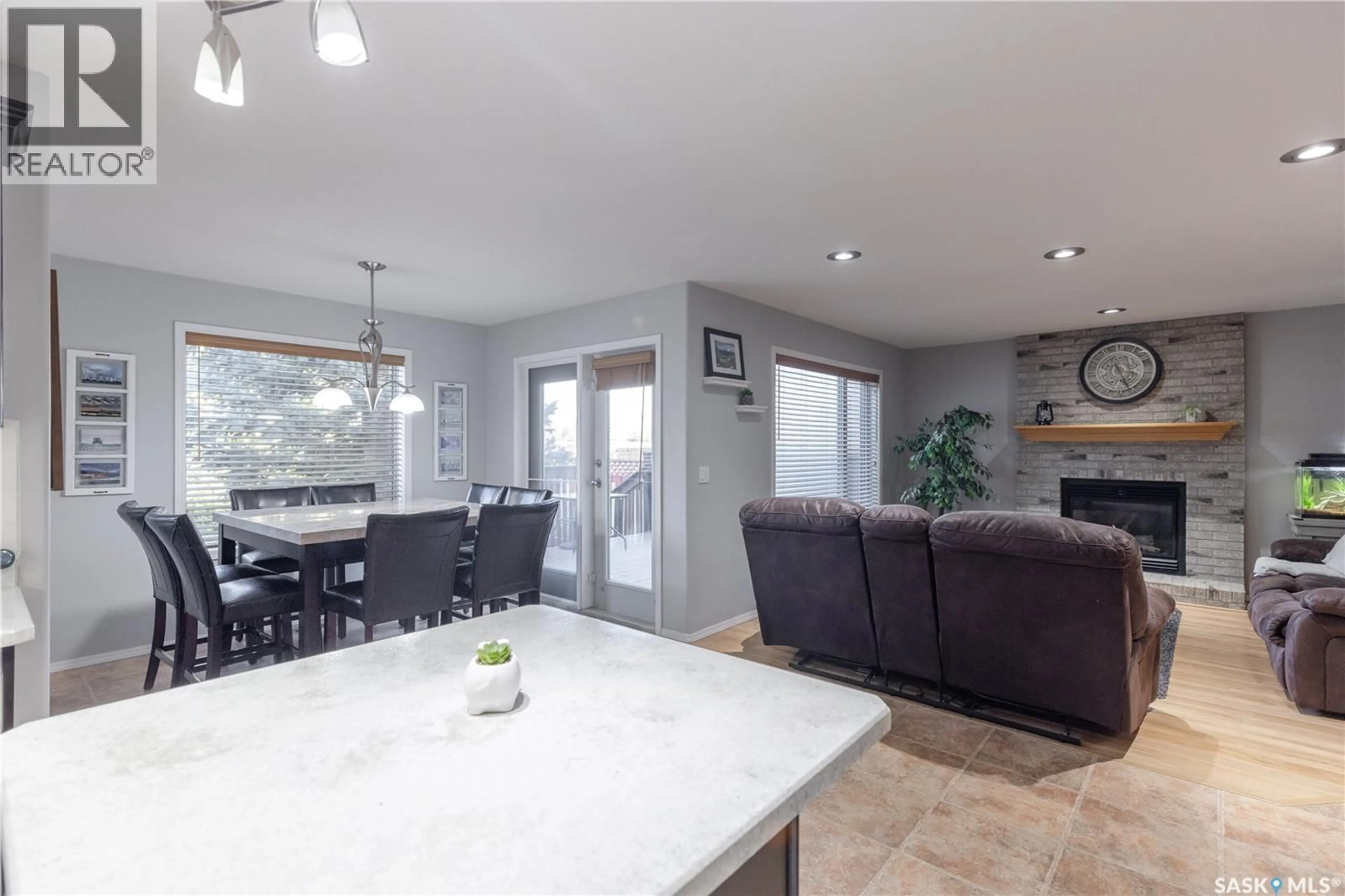 Open concept kitchen, unknown for 227 OVERHOLT PLACE, Saskatoon Saskatchewan S7N4S9