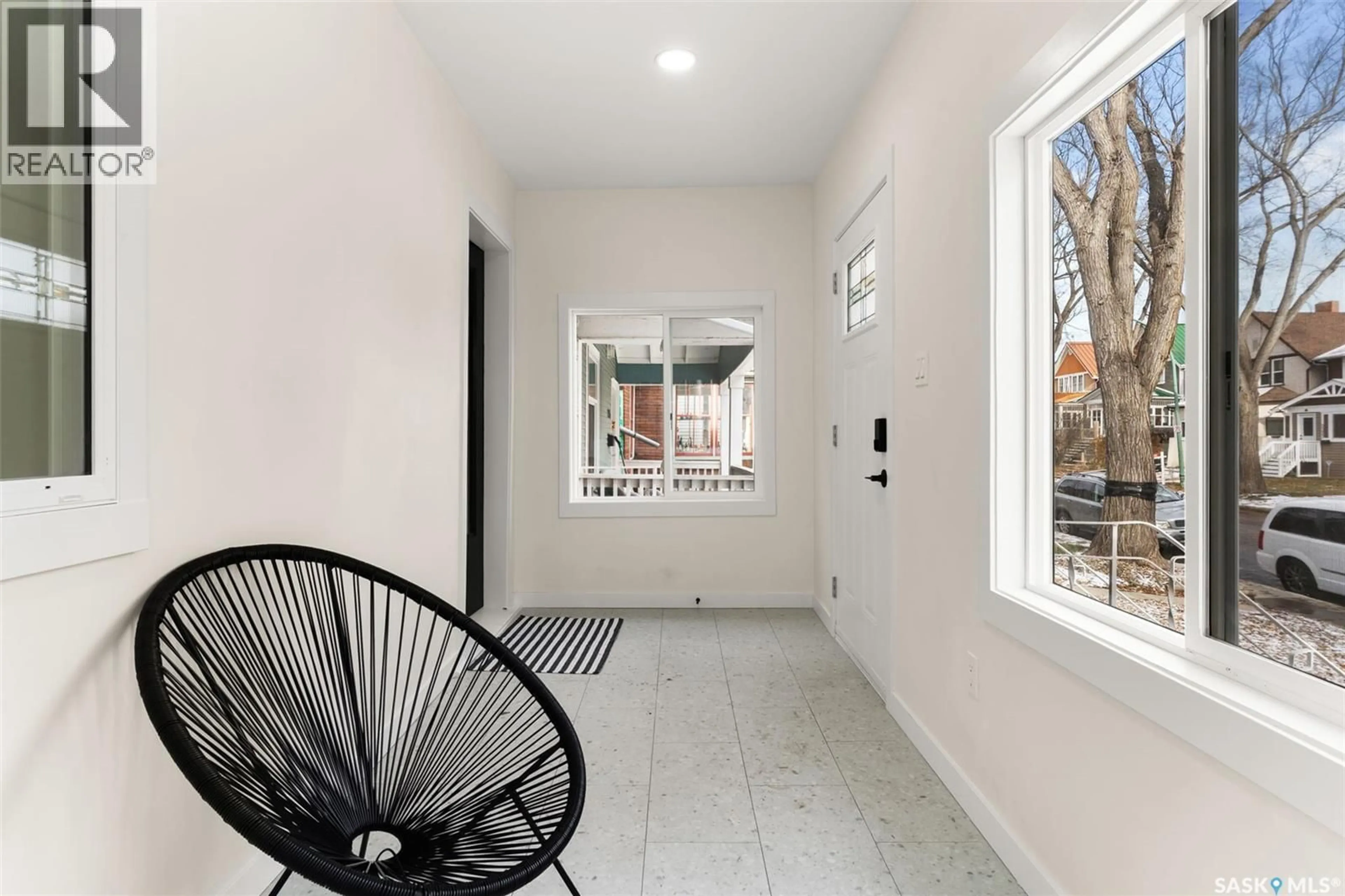 Indoor entryway for 2340 TORONTO STREET, Regina Saskatchewan S4P1N6