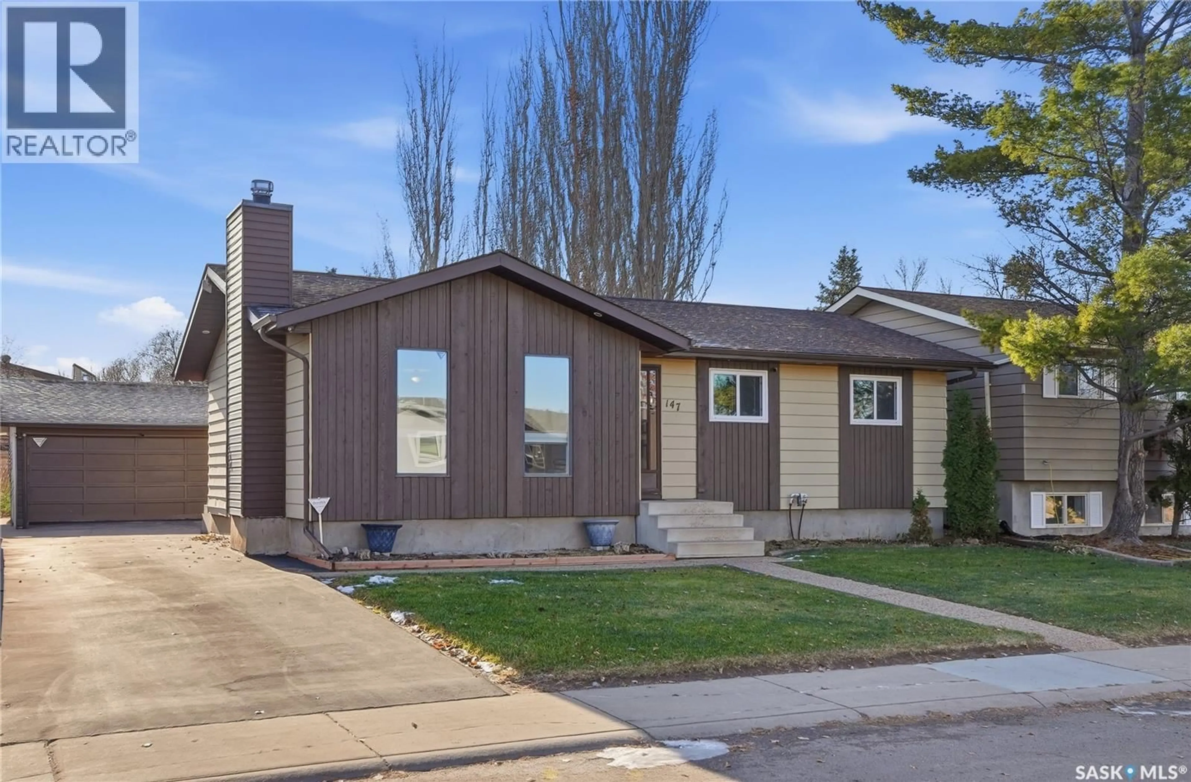 Home with vinyl exterior material, street for 147 MAKAROFF ROAD, Saskatoon Saskatchewan S7L6R6