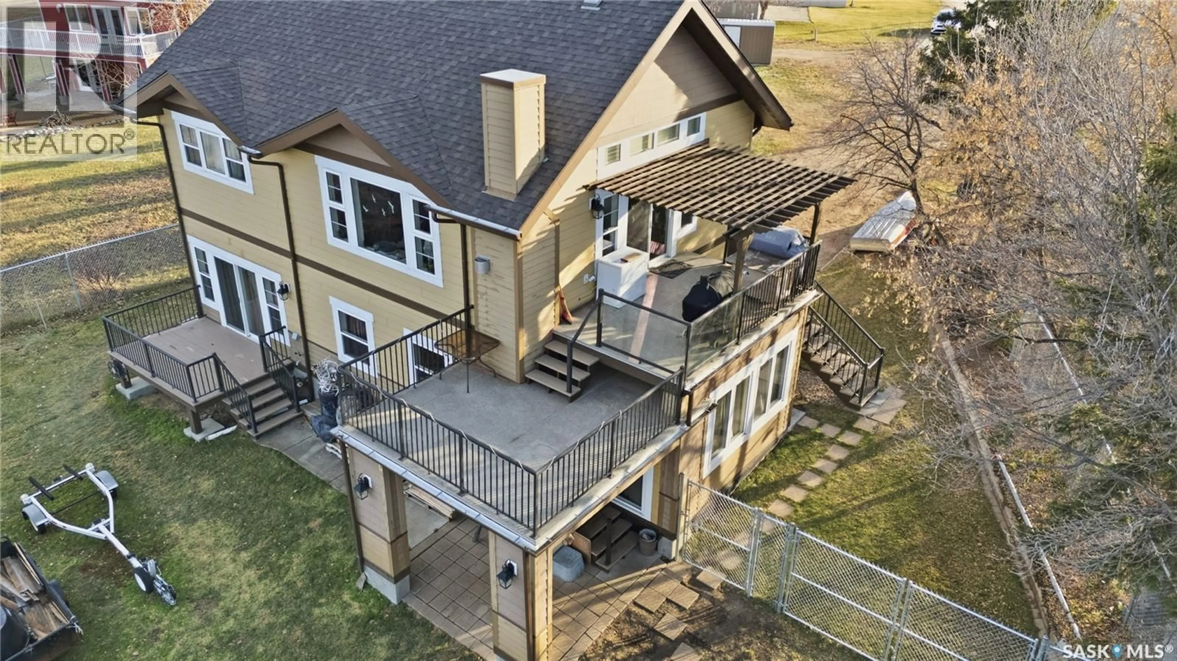 A pic from outside/outdoor area/front of a property/back of a property/a pic from drone, building for 50 MARINA AVENUE, Mckillop Rm No. 220 Saskatchewan S0G4V0