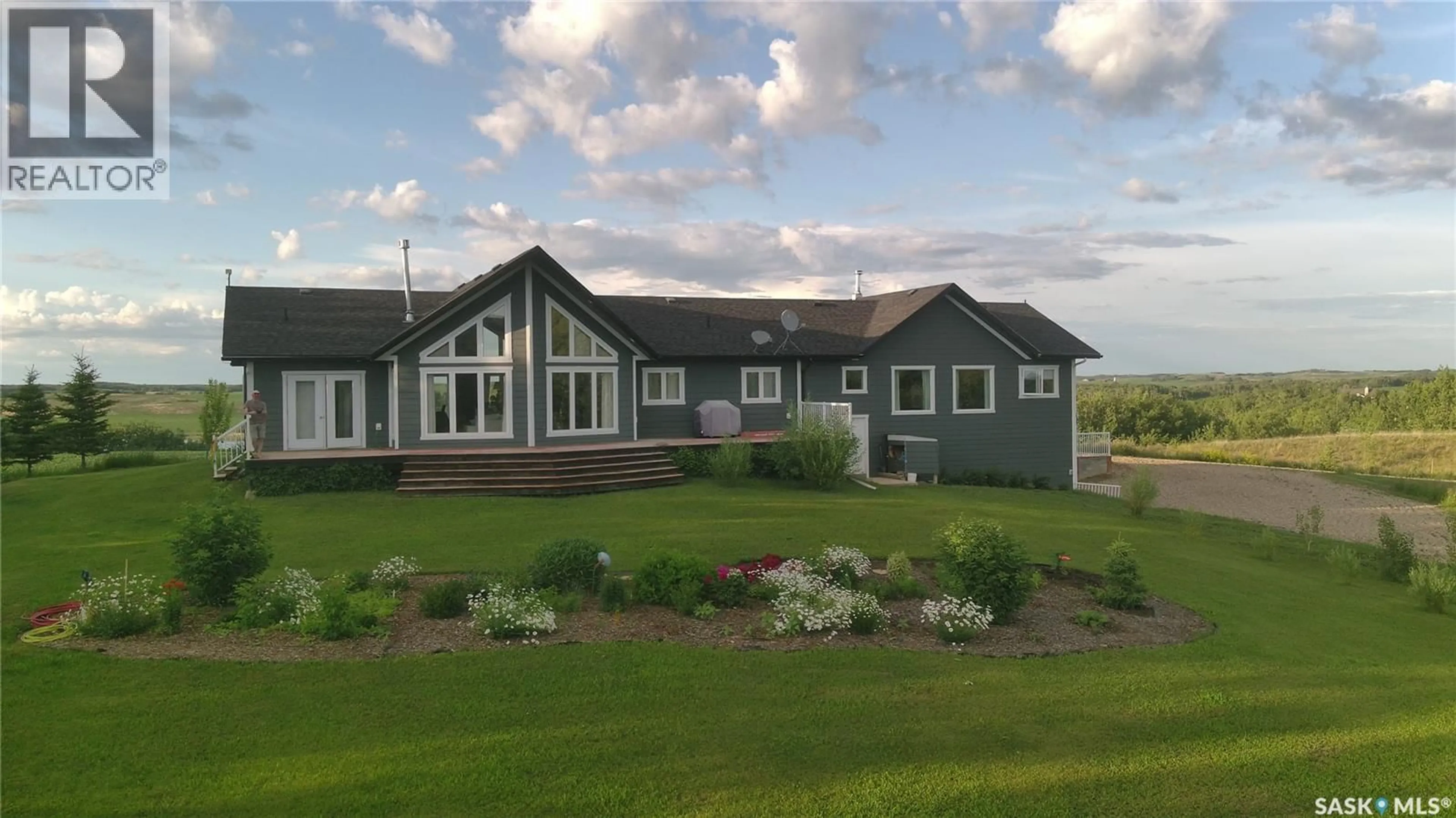A pic from outside/outdoor area/front of a property/back of a property/a pic from drone, building for 24 D'AMOUR LOT, Leask Rm No. 464 Saskatchewan S0J1M0
