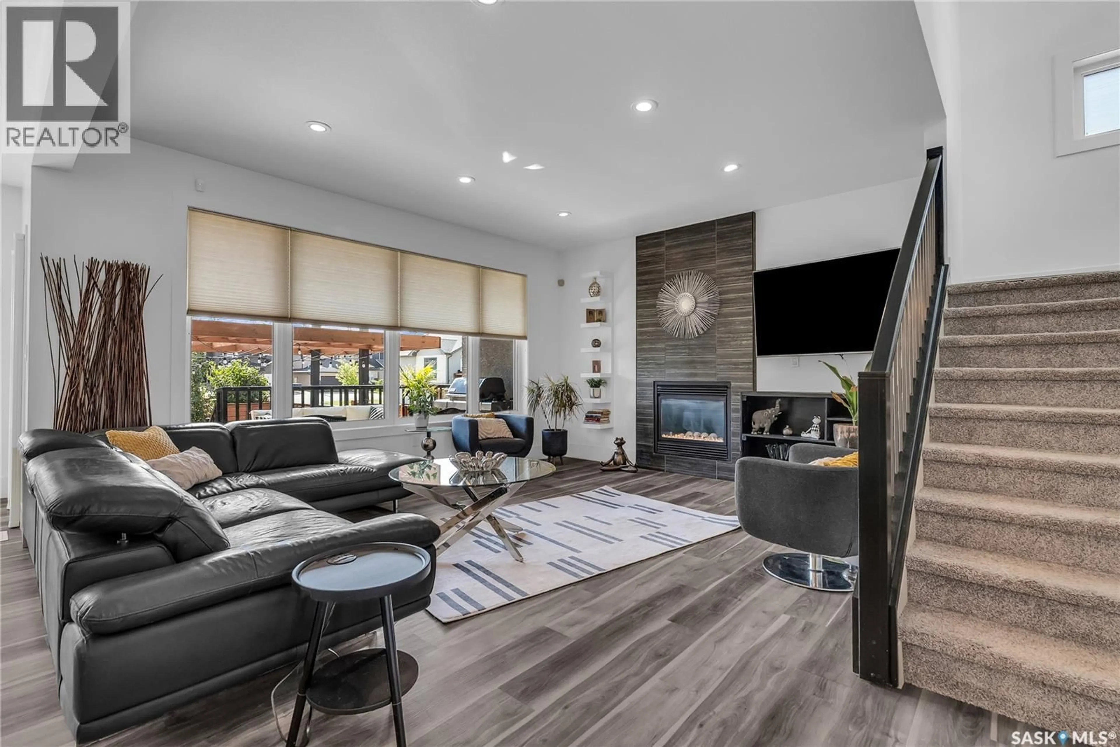 Living room with furniture, unknown for 231 ATTON COURT, Saskatoon Saskatchewan S7W0K8