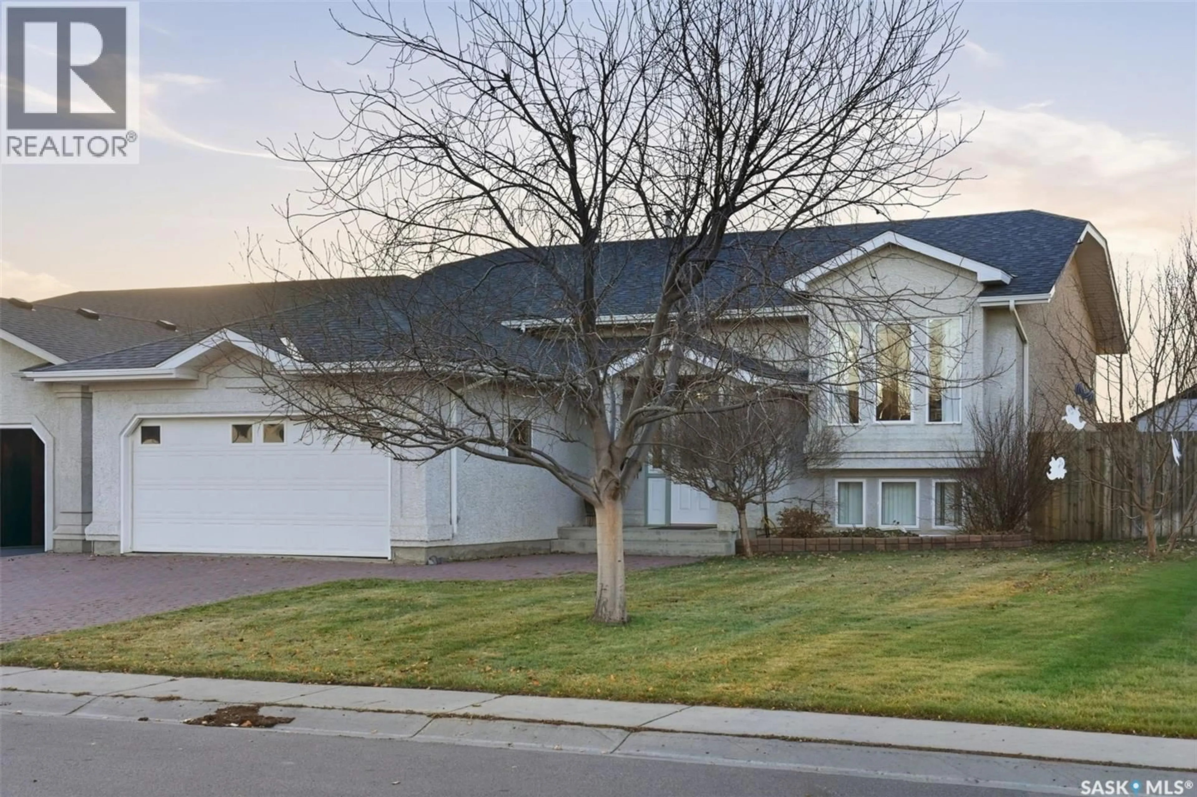 Home with vinyl exterior material, street for 151 KUTZ CRESCENT, Saskatoon Saskatchewan S7N4S5