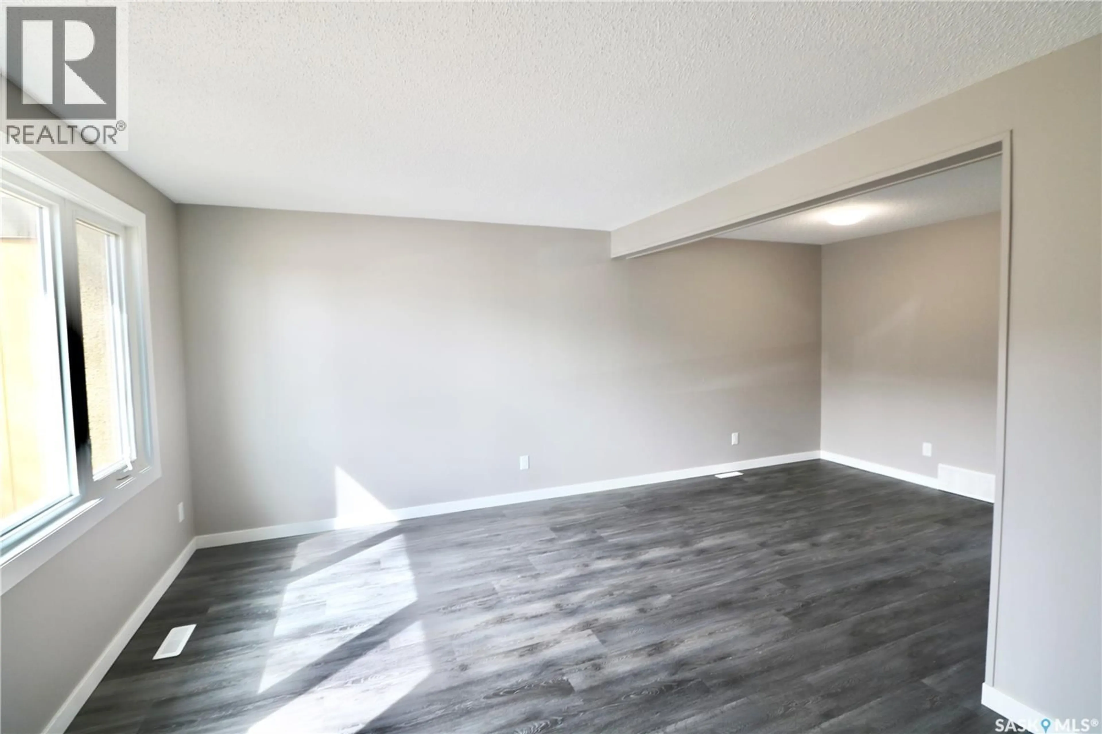 A pic of a room for 86 MACKENZIE MEWS, Regina Saskatchewan S4N5N2
