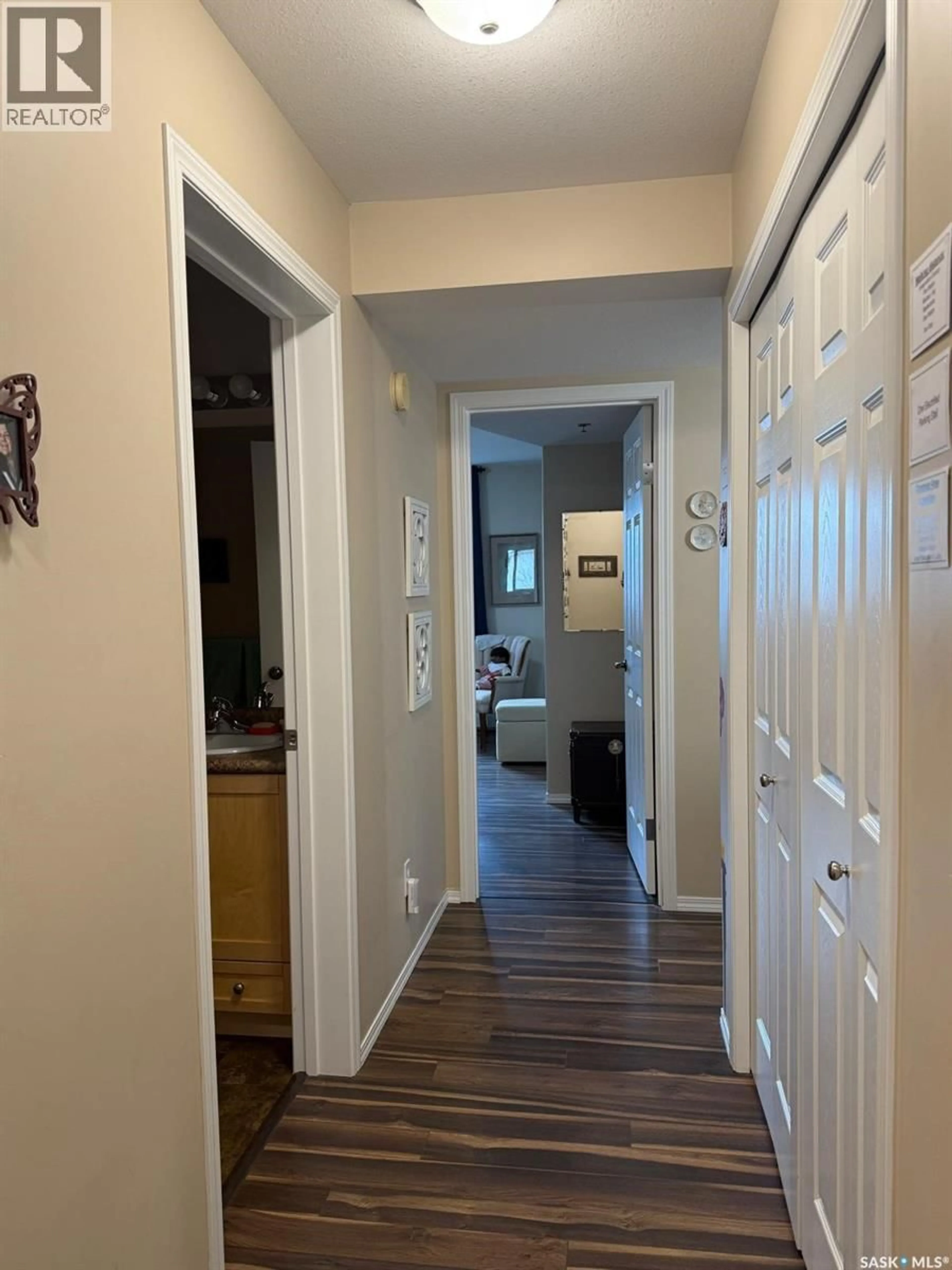 Indoor entryway for 216 235 HEROLD TERRACE, Saskatoon Saskatchewan S7V1J2