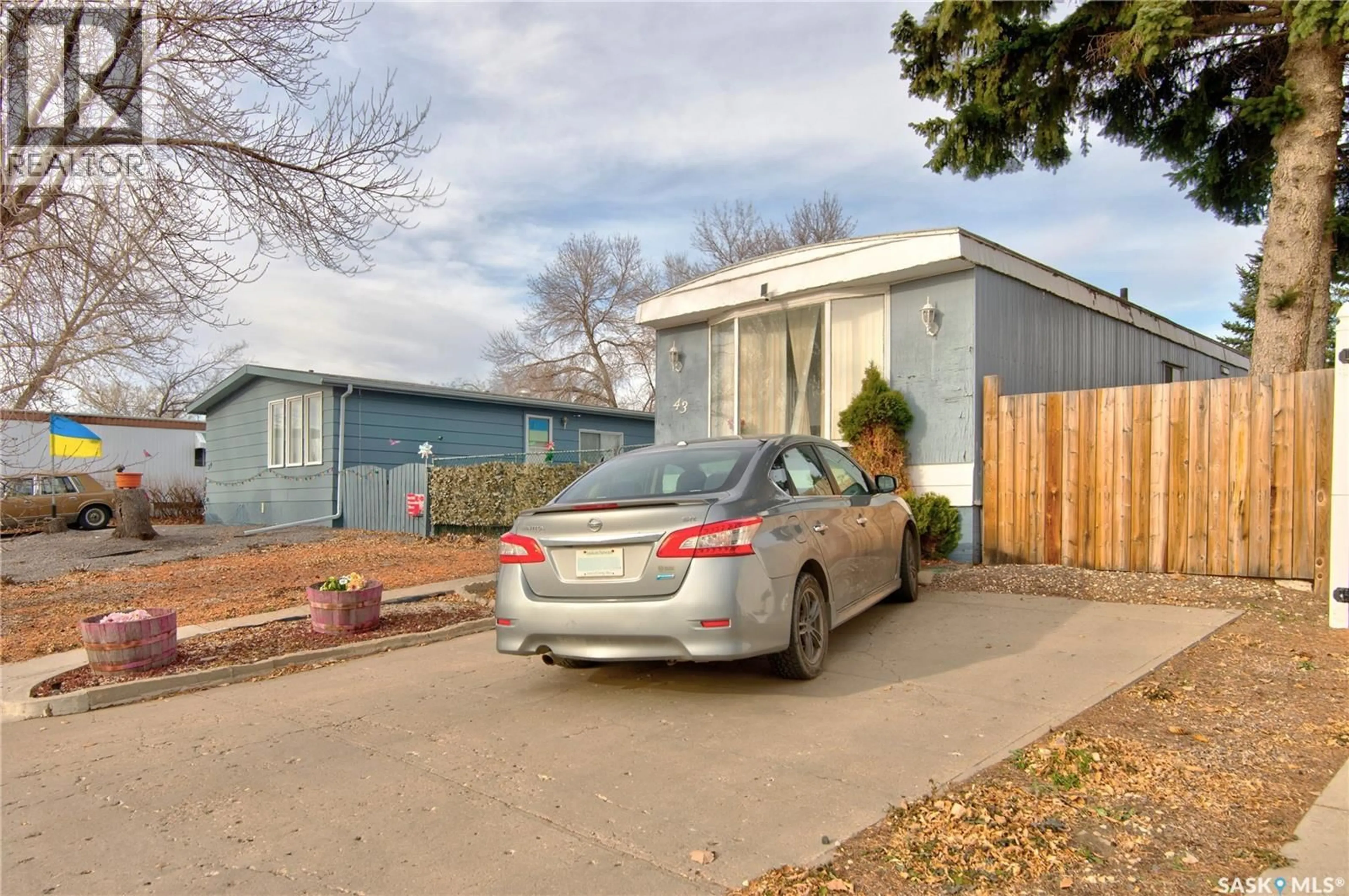 Unknown for 43 GARUIK CRESCENT, Regina Saskatchewan S4R7E5