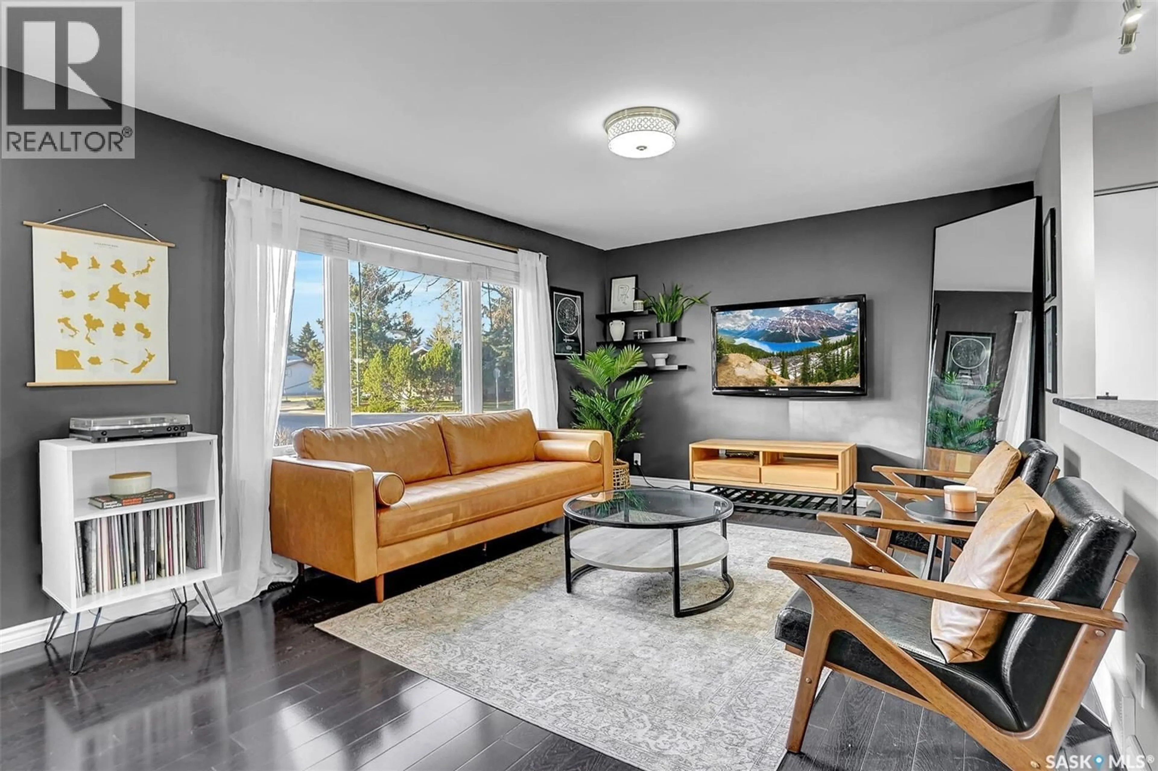 Living room with furniture, unknown for 50 NEWSTEAD AVENUE, Regina Saskatchewan S4X1H2