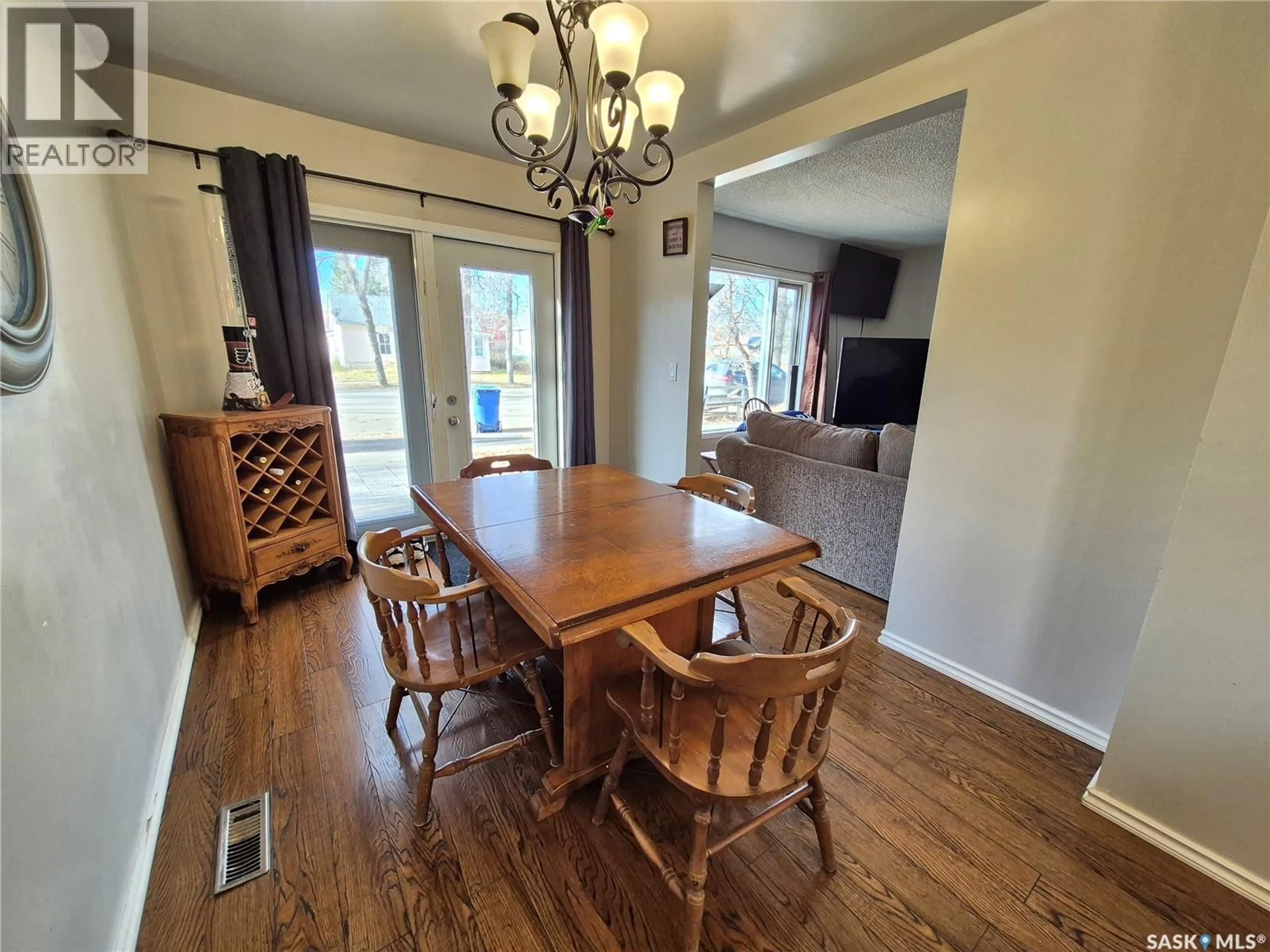 Dining room, wood/laminate floor for 515 BECKWELL AVENUE, Radville Saskatchewan S0C2G0