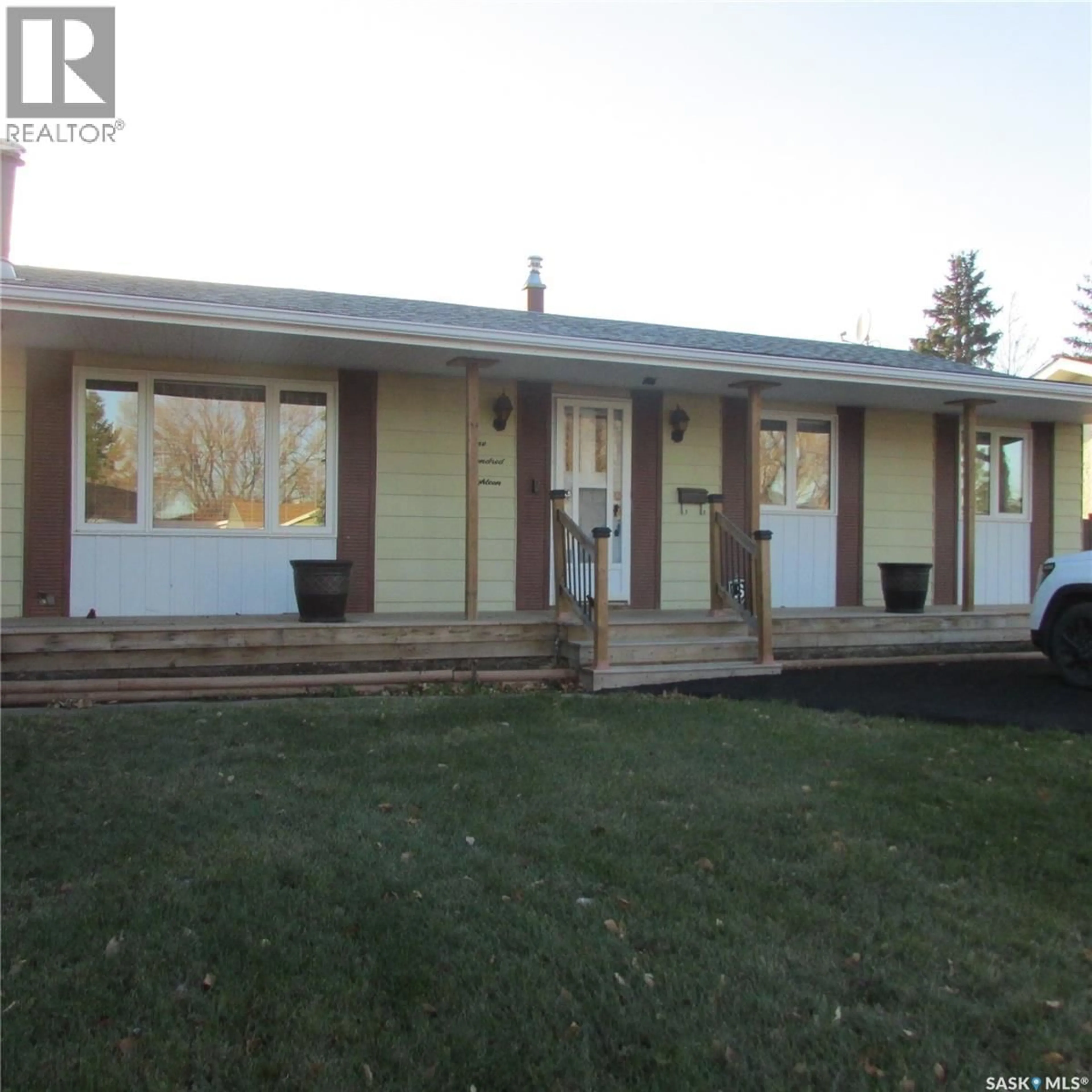 Unknown for 118 MCSHERRY CRESCENT, Regina Saskatchewan S4T7B8