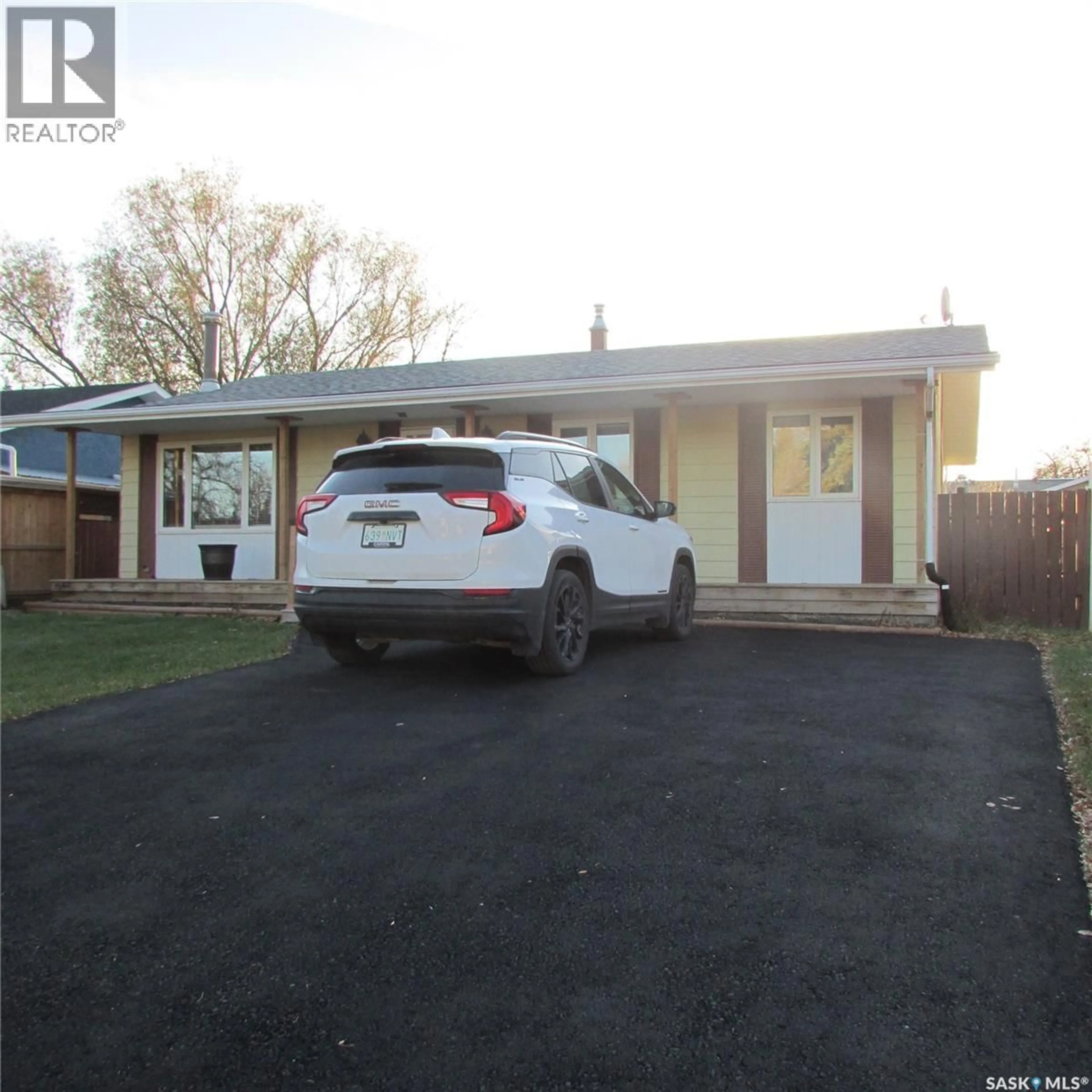 Unknown for 118 MCSHERRY CRESCENT, Regina Saskatchewan S4T7B8