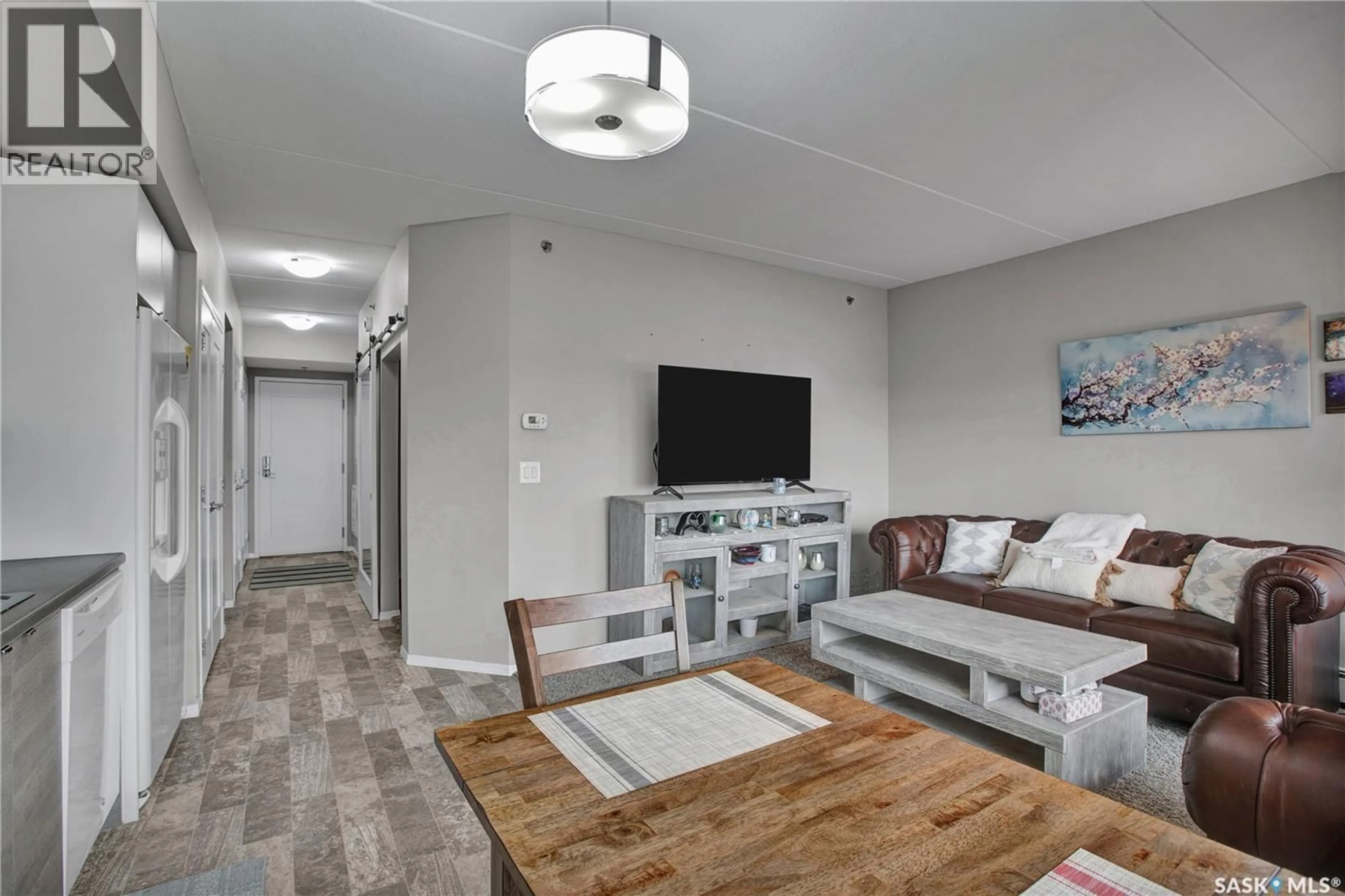 Living room with furniture, unknown for N - 708 550 4TH AVENUE, Saskatoon Saskatchewan S7K2M7