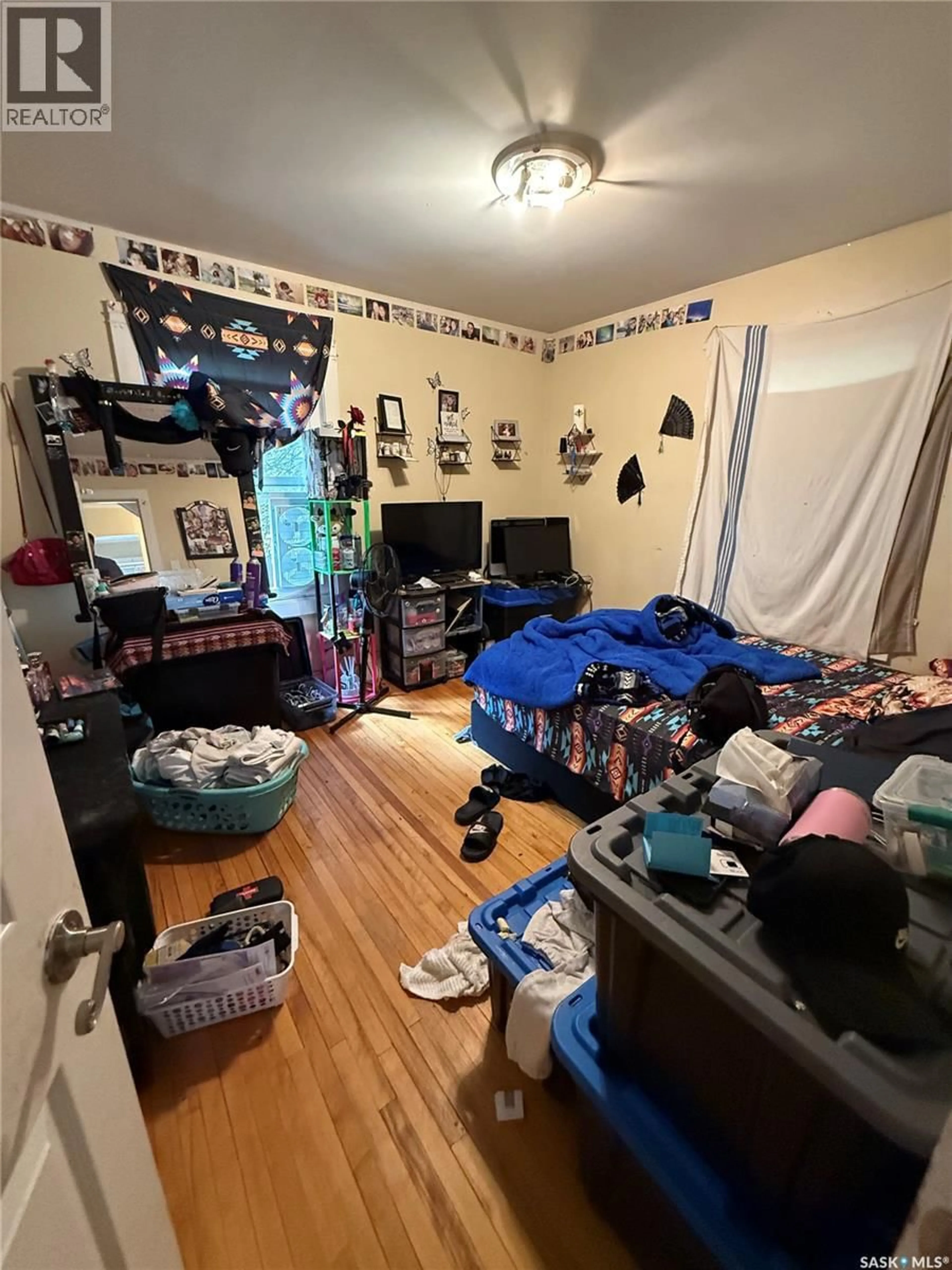 A pic of a room for 224 N AVENUE S, Saskatoon Saskatchewan S7M2M9