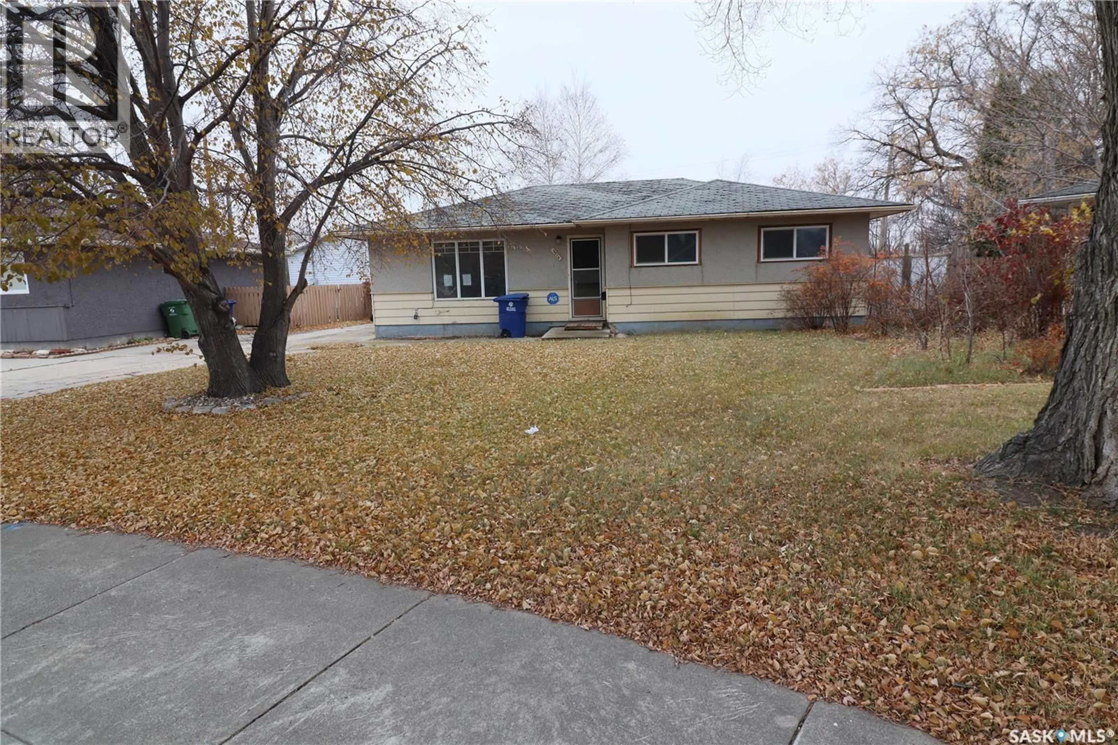 Unknown for 2516 TOMLINSON CRESCENT, Saskatoon Saskatchewan S7L3N2