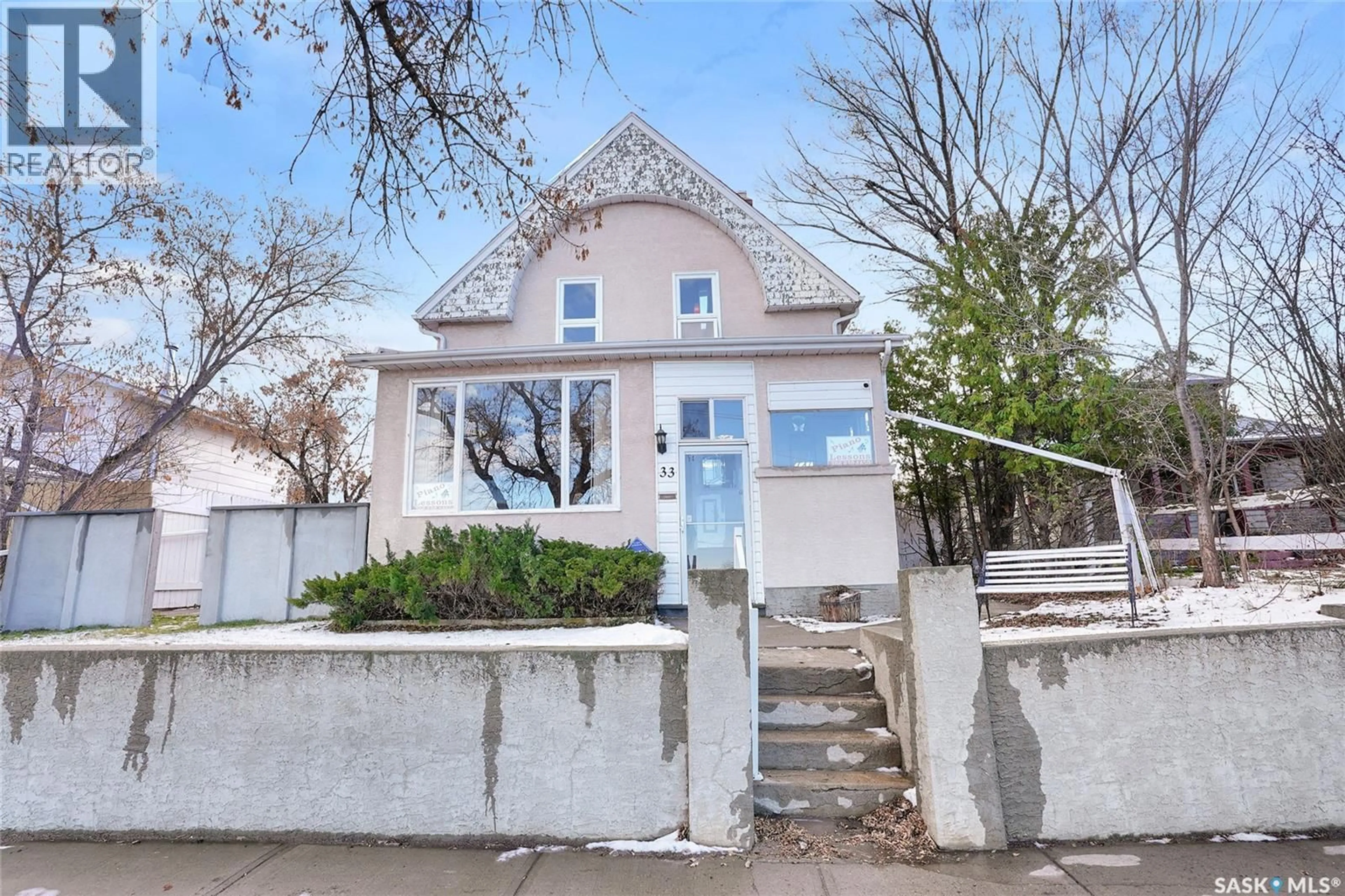 Unknown for 33 HOME STREET, Moose Jaw Saskatchewan S6H4X2