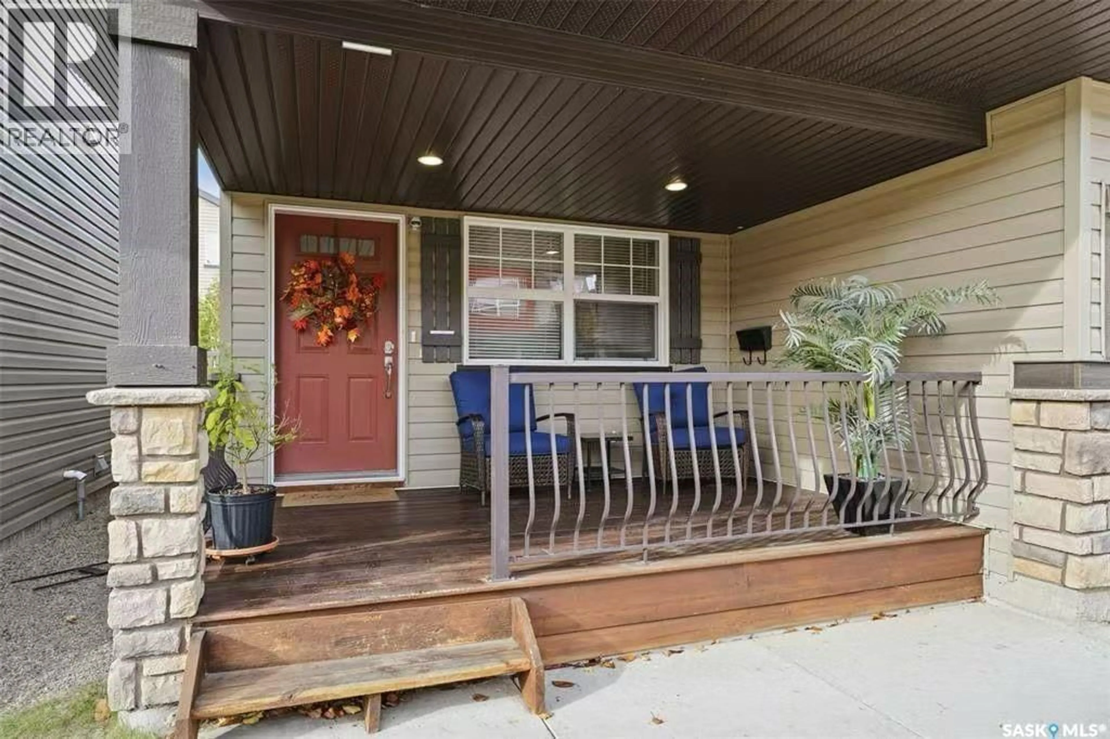 Patio, street for 726 150 LANGLOIS WAY, Saskatoon Saskatchewan S7T0L4