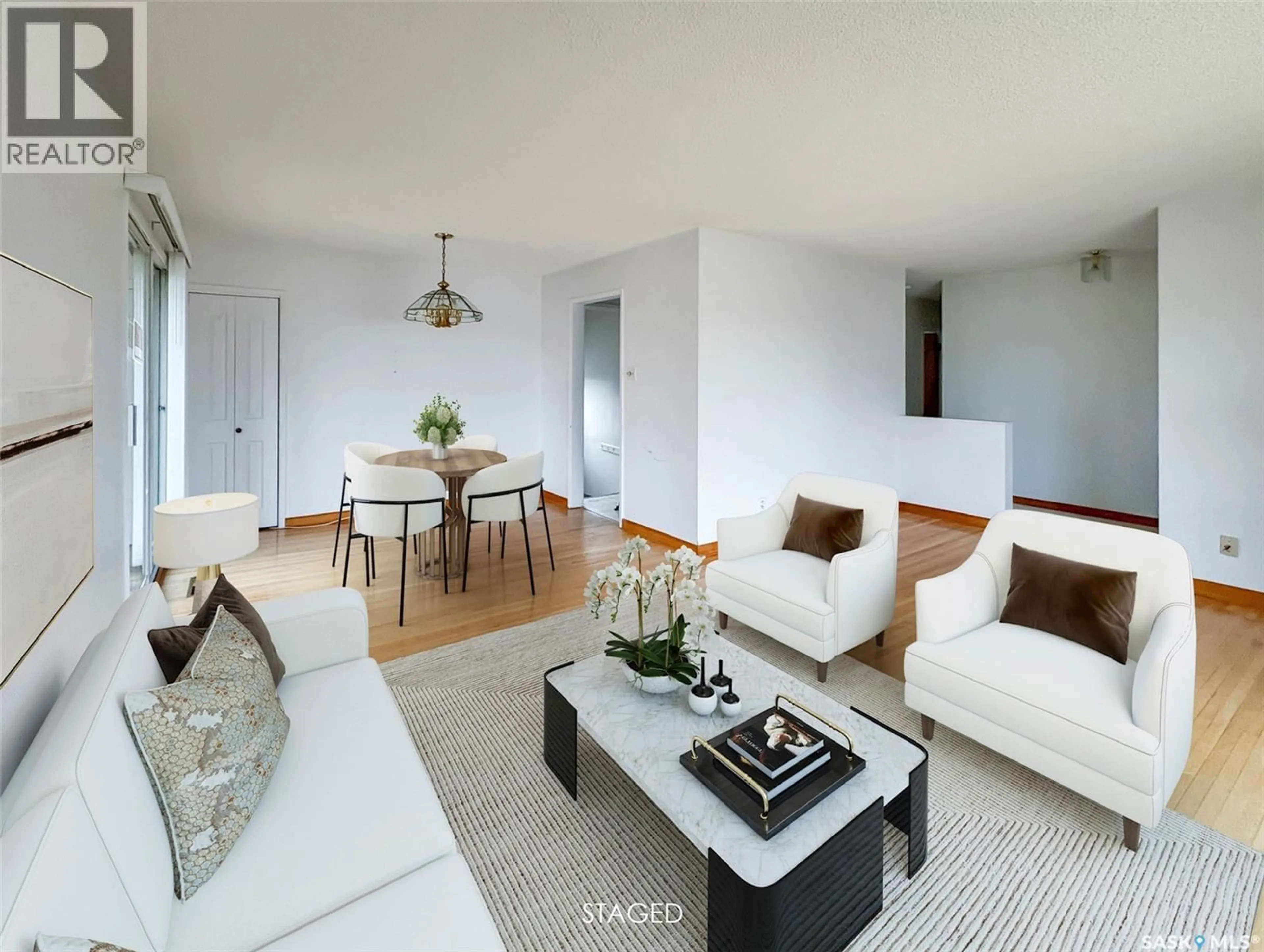 Living room with furniture, unknown for 780 8TH AVENUE, Swift Current Saskatchewan S9H2R5