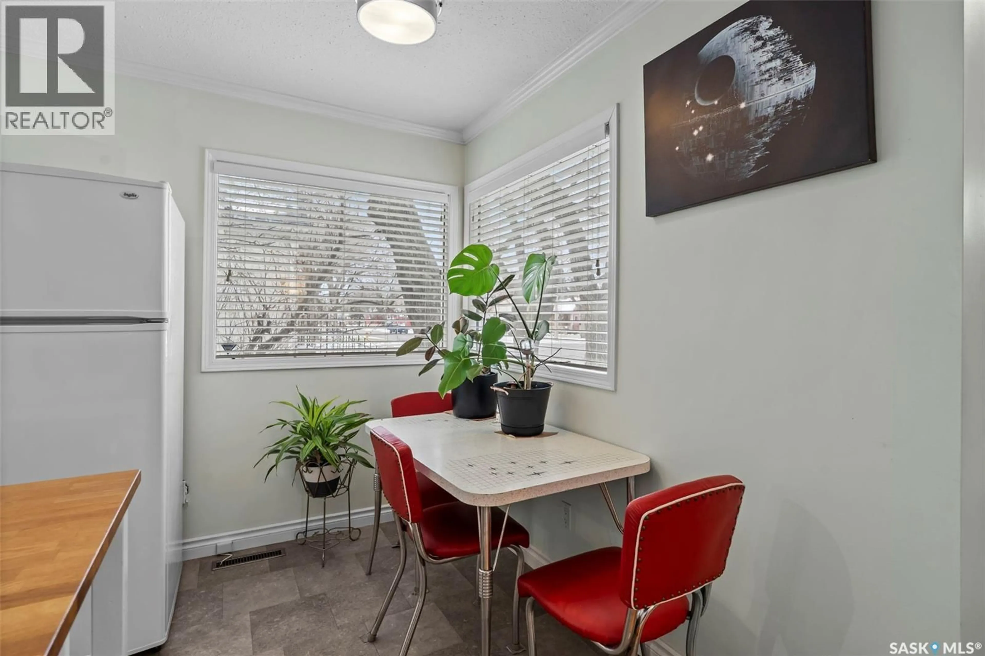 Dining room, unknown for 1406 10TH AVENUE, Saskatoon Saskatchewan S7K3A6