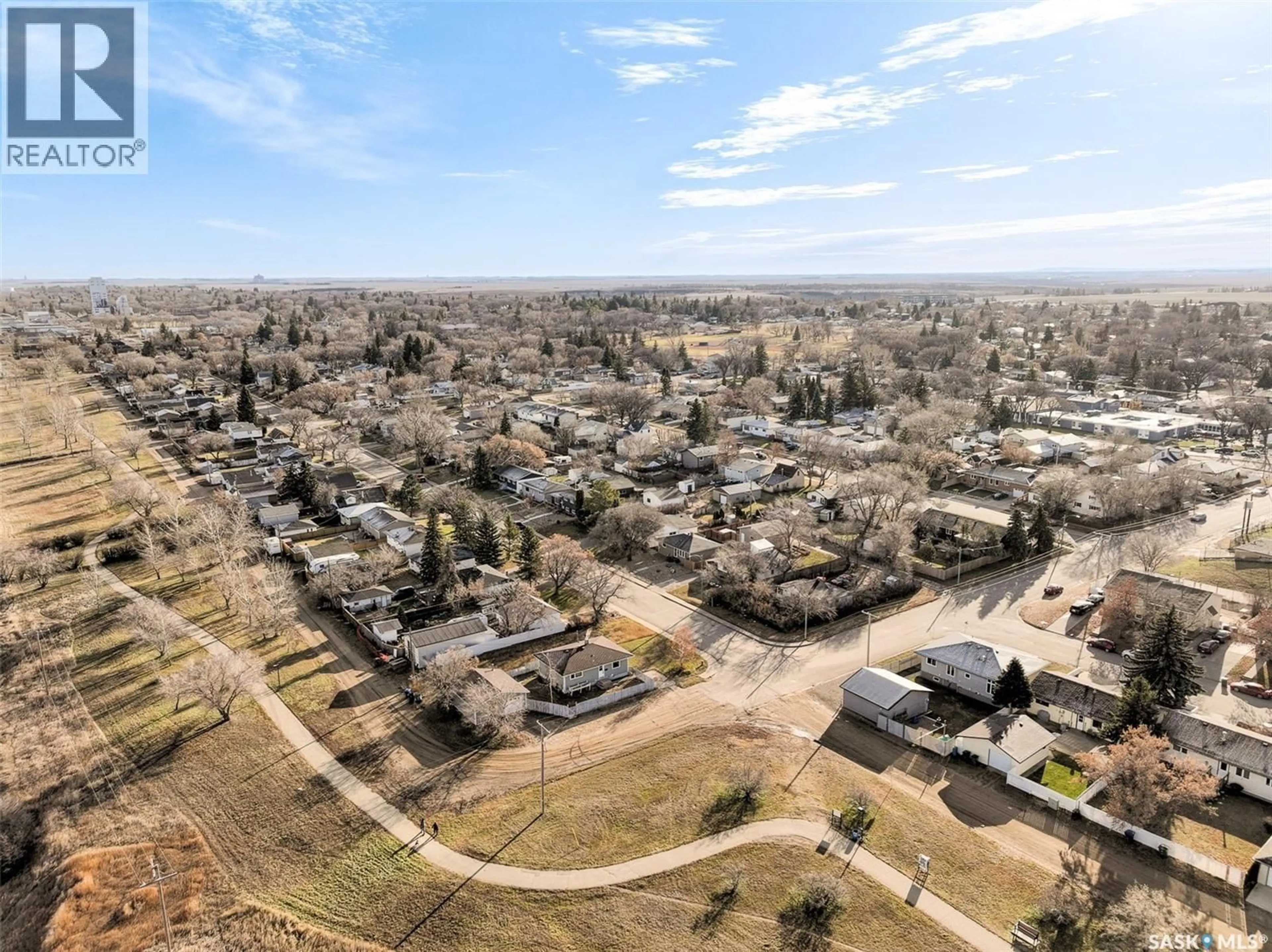 A pic from outside/outdoor area/front of a property/back of a property/a pic from drone, street for 1166 LILLOOET STREET, Moose Jaw Saskatchewan S6H5A3