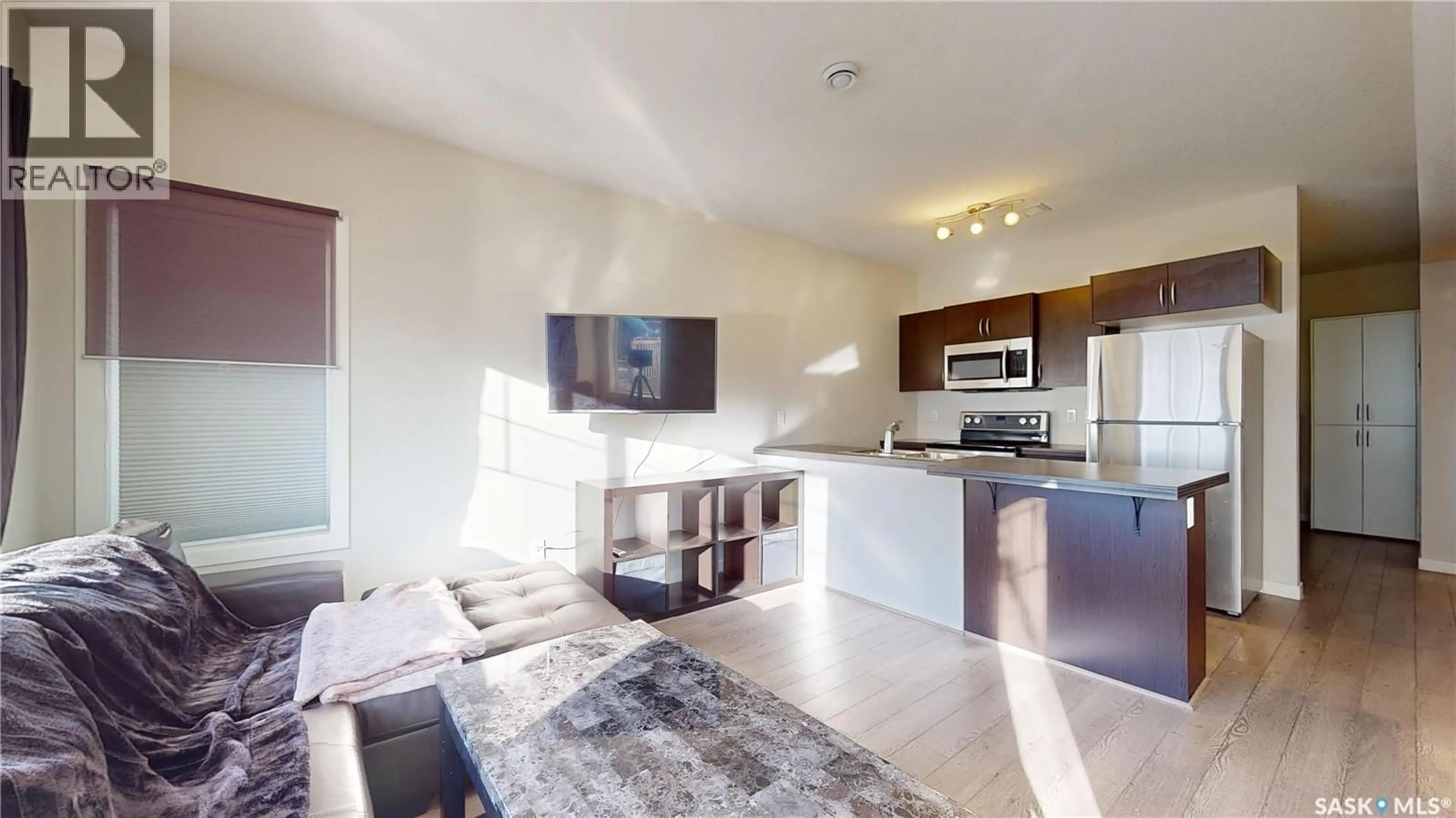 Open concept kitchen, unknown for 40A - 5655 AERODROME ROAD, Regina Saskatchewan S4W0M3