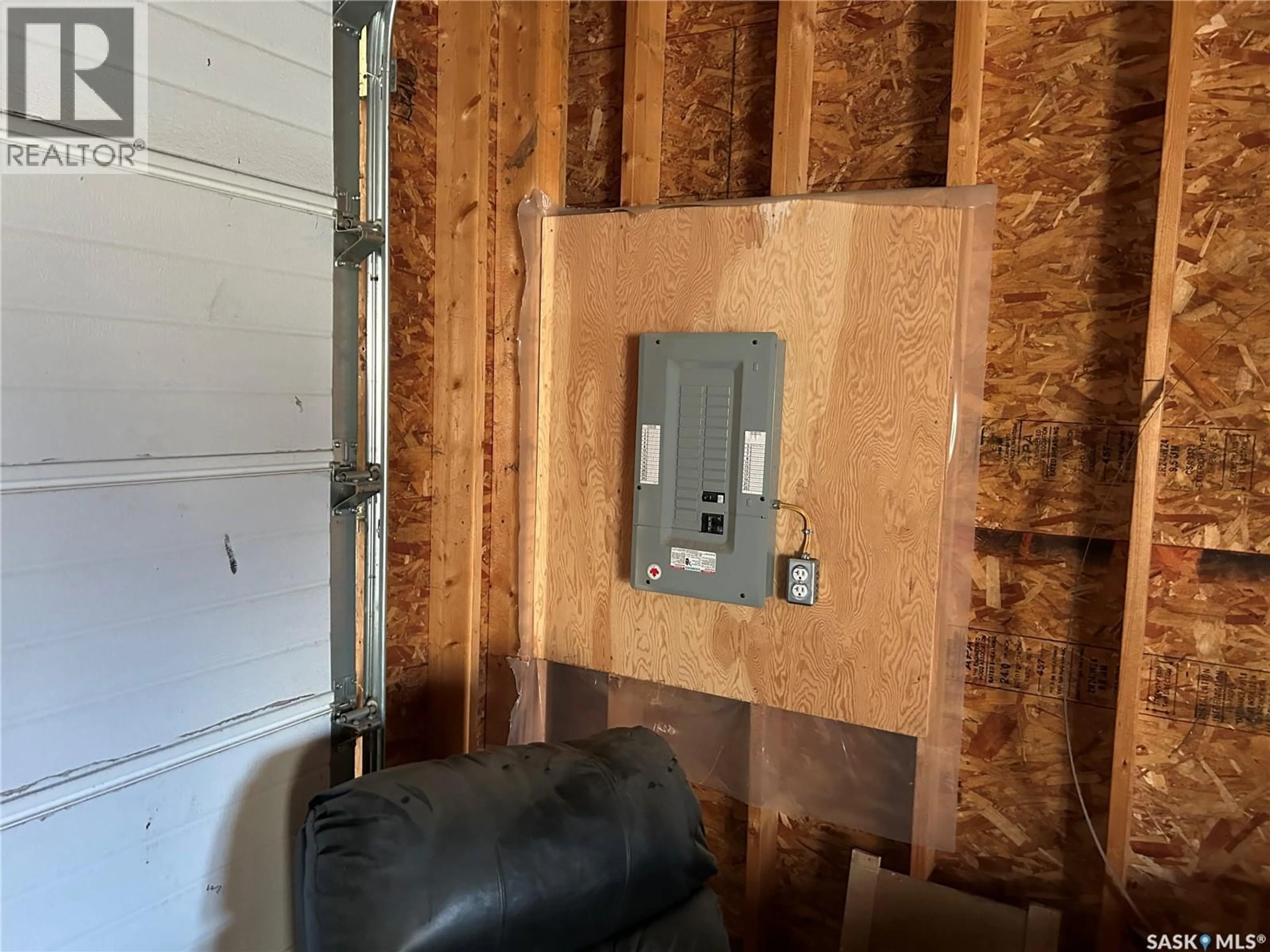 A pic of a room for 893 RIVER STREET, Prince Albert Saskatchewan S6V2Z7