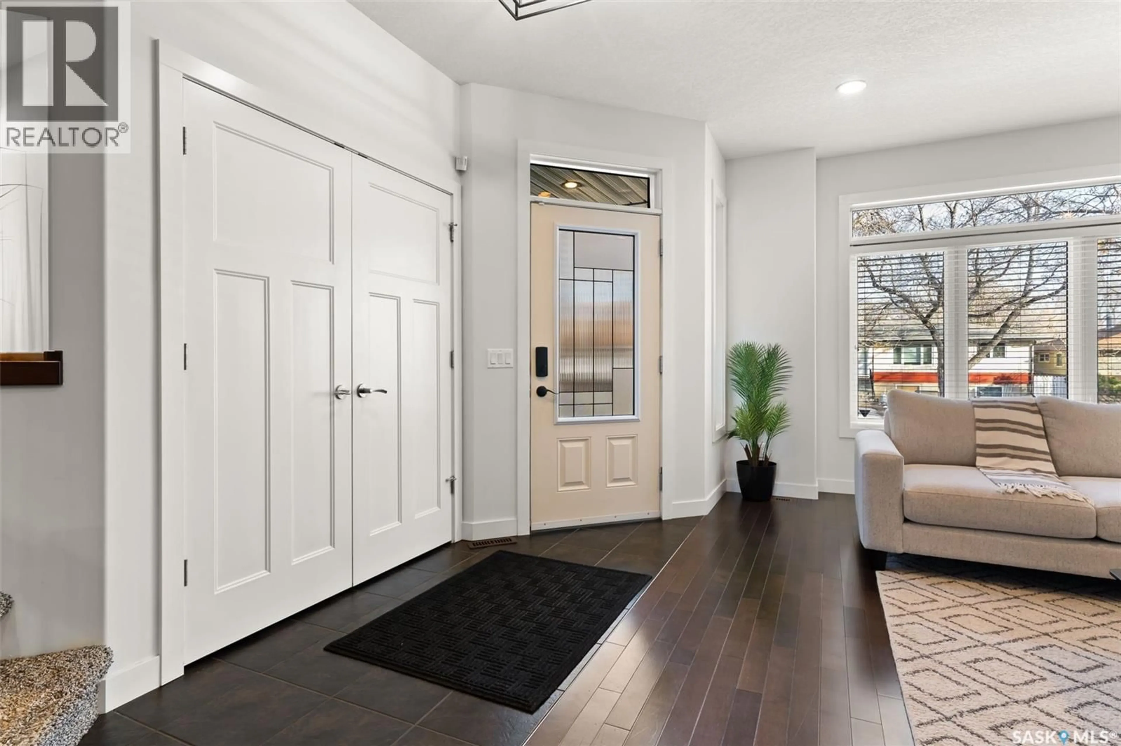 Indoor entryway for 2508 MCARA STREET, Regina Saskatchewan S4N2W7