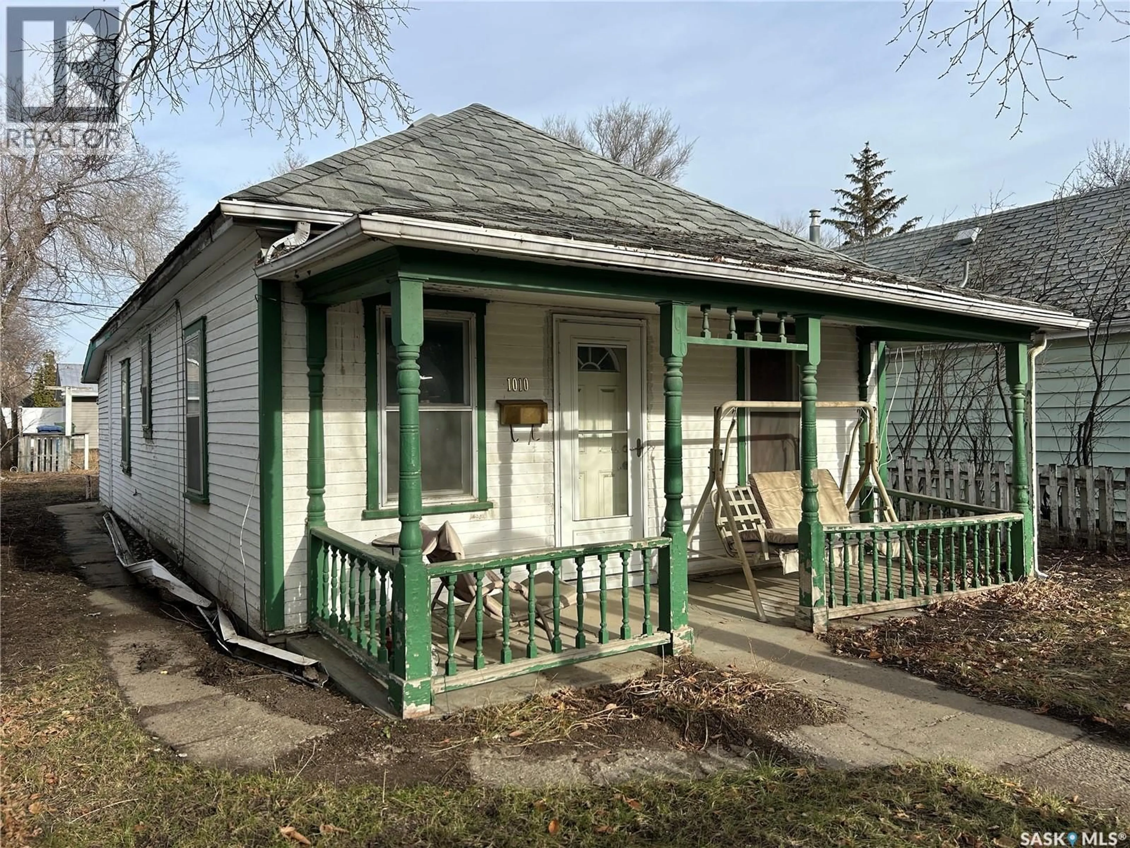 Unknown for 1010 COTEAU STREET, Moose Jaw Saskatchewan S6H5G4