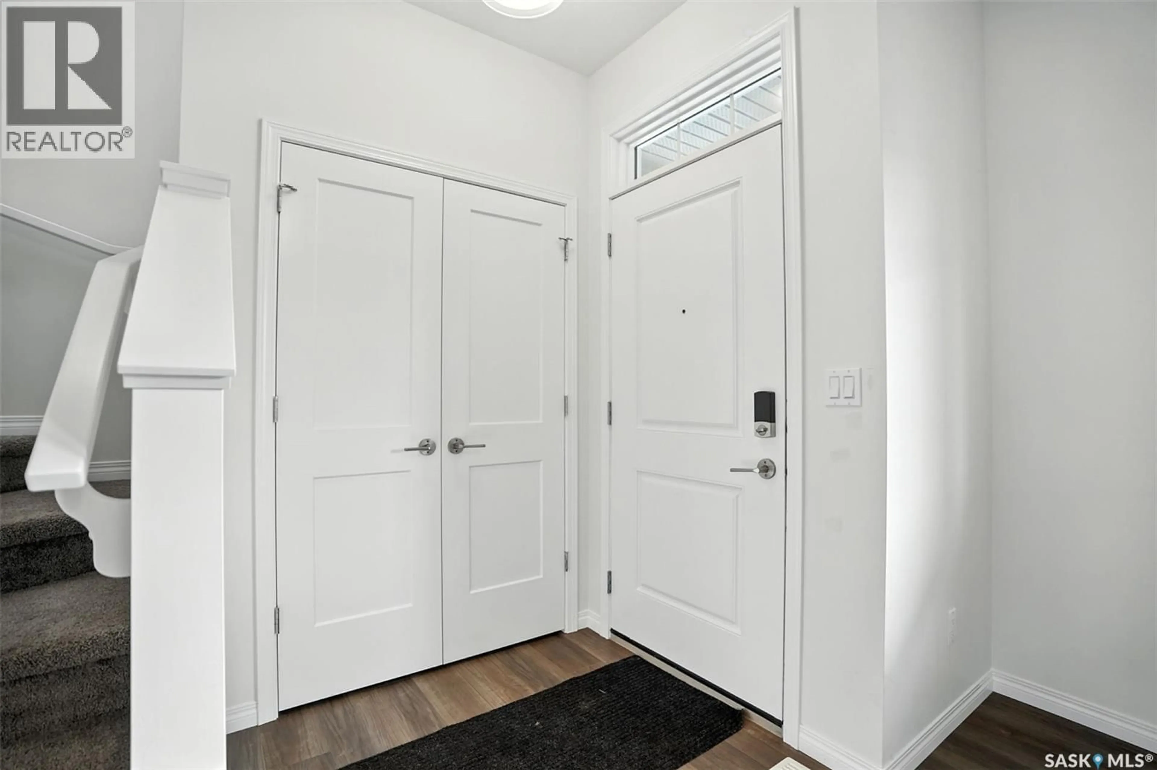 Indoor entryway for 127 TAUBE AVENUE, Saskatoon Saskatchewan S7V0W1