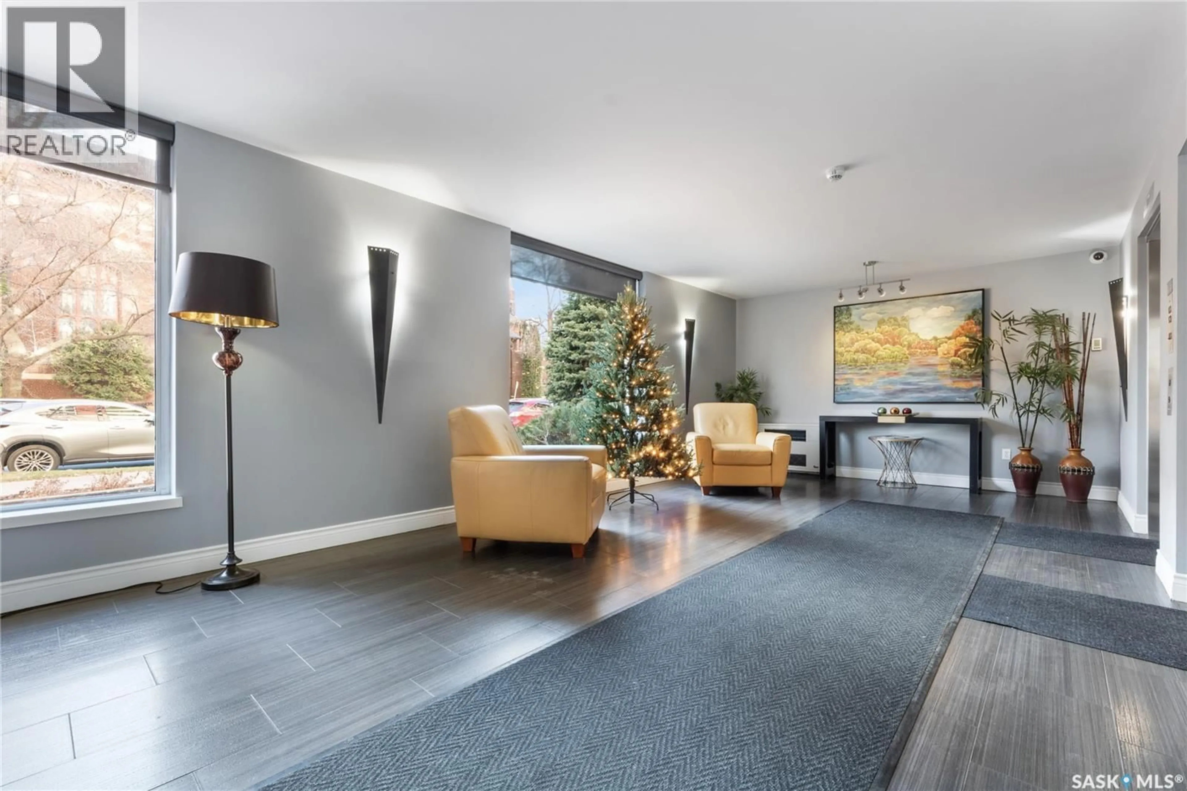 Unknown for 402 - 902 SPADINA CRESCENT, Saskatoon Saskatchewan S7K0G8