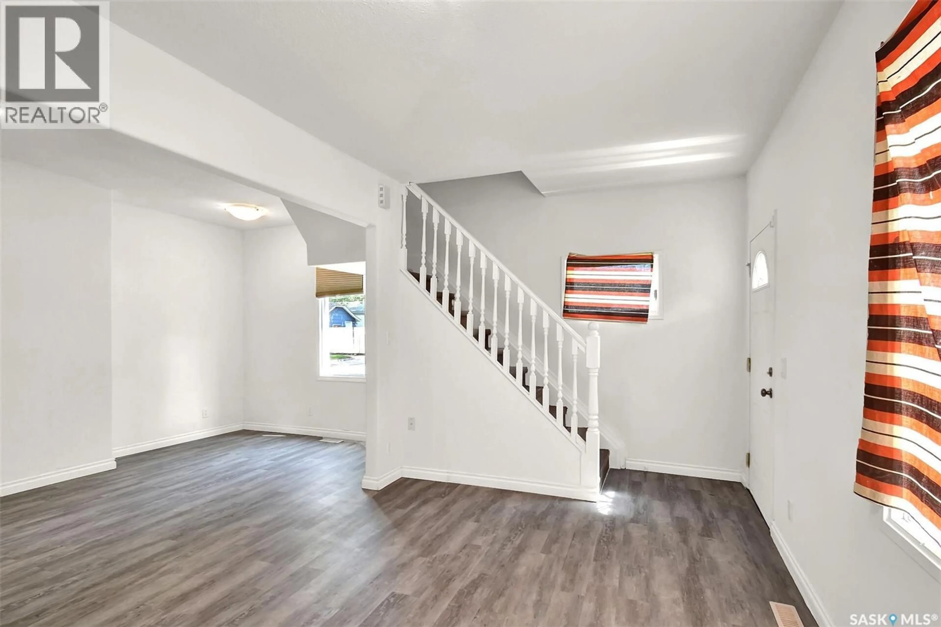 Unknown for 202 32ND STREET, Saskatoon Saskatchewan S7L0S4