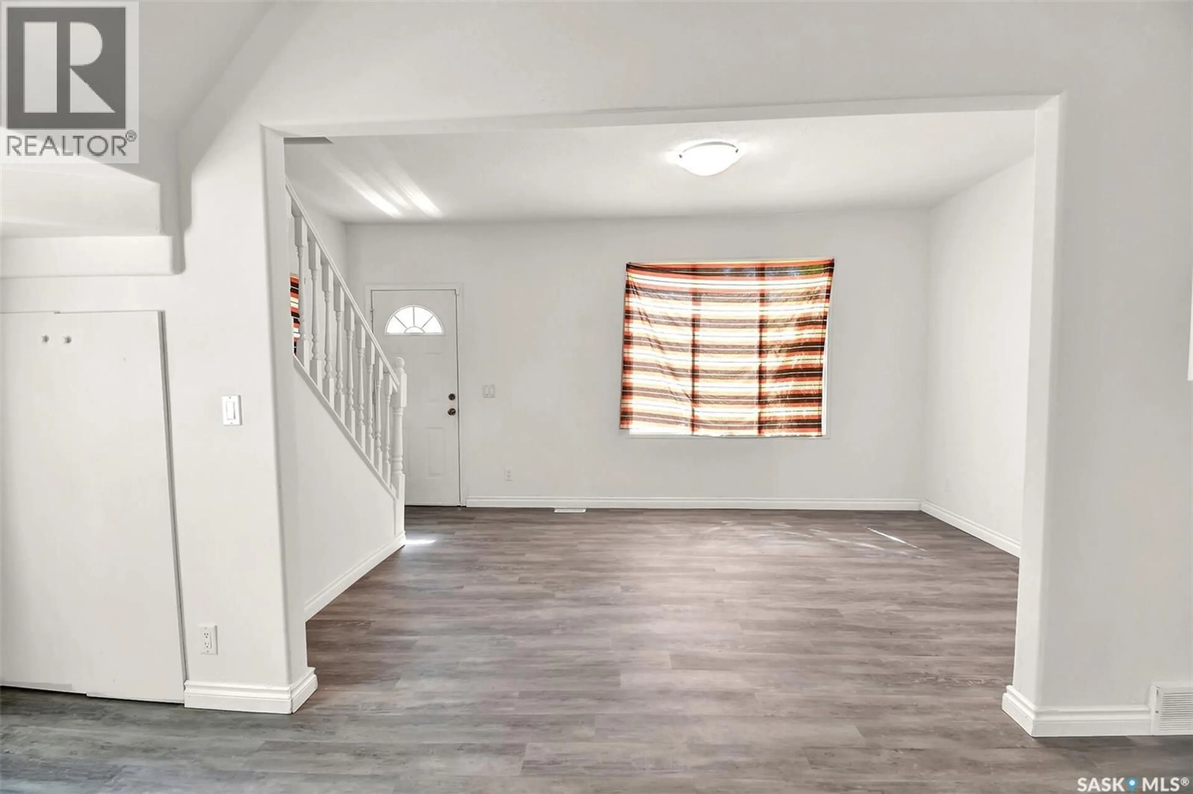 Unknown for 202 32ND STREET, Saskatoon Saskatchewan S7L0S4