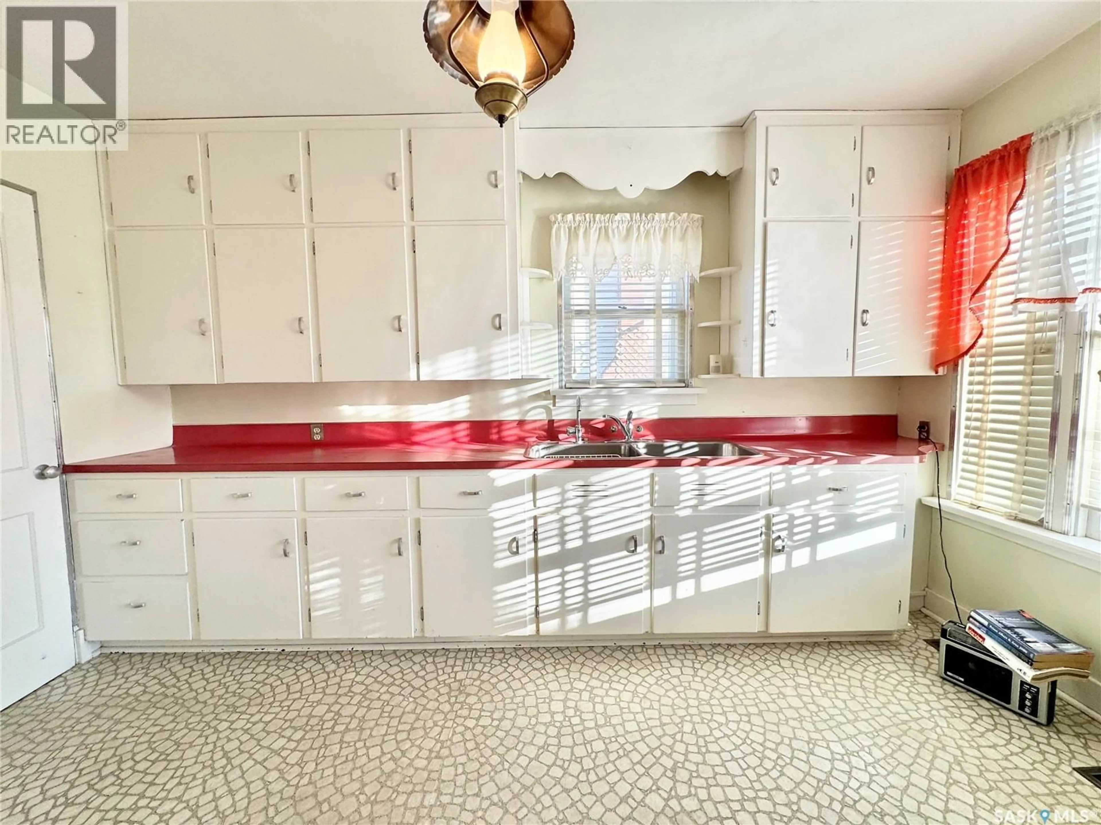 Standard kitchen, ceramic/tile floor for 130 21ST STREET, Prince Albert Saskatchewan S6V1M1